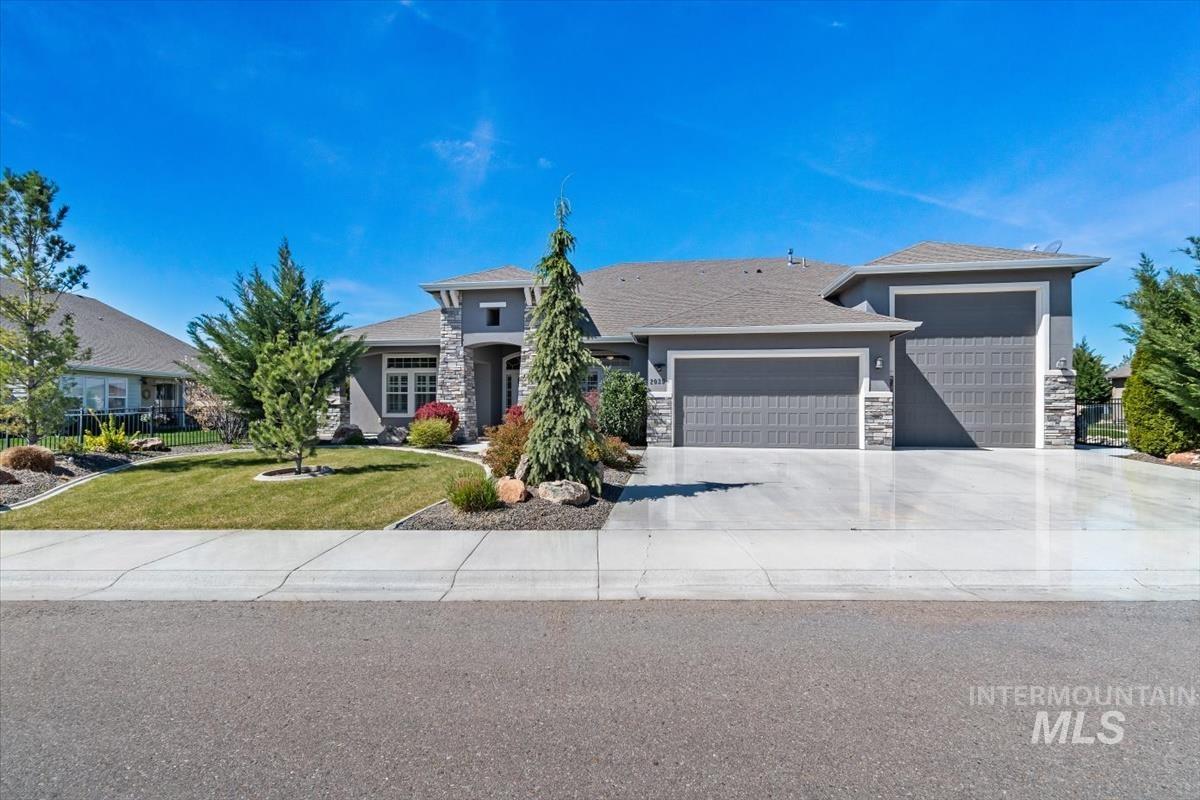 2039 N Finsbury Way, Star, Idaho 83669, 4 Bedrooms, 3.5 Bathrooms, Residential For Sale, Price $948,000, 98981094