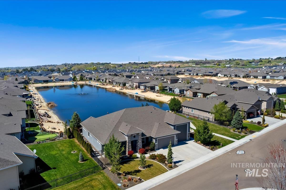 2039 N Finsbury Way, Star, Idaho 83669, 4 Bedrooms, 3.5 Bathrooms, Residential For Sale, Price $948,000, 98981094