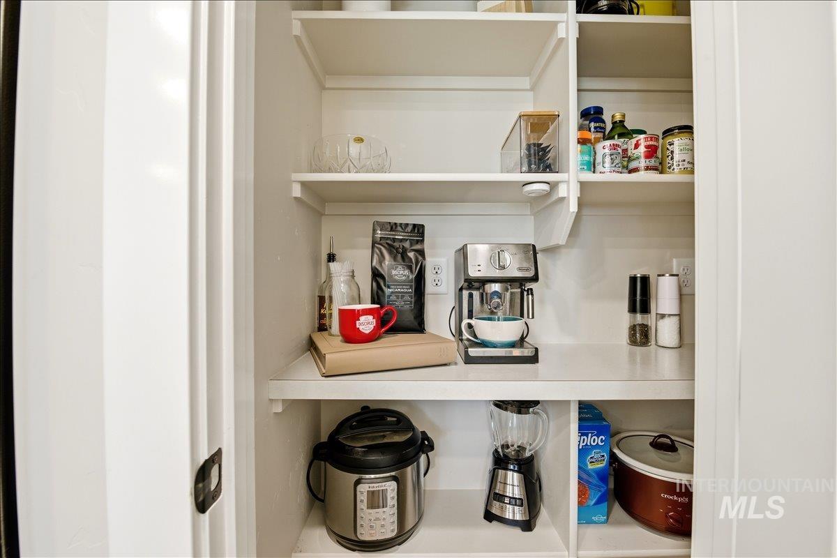 3855 W Spring House Ln, Eagle, Idaho 83616, 3 Bedrooms, 2.5 Bathrooms, Residential For Sale, Price $536,900, 98981095