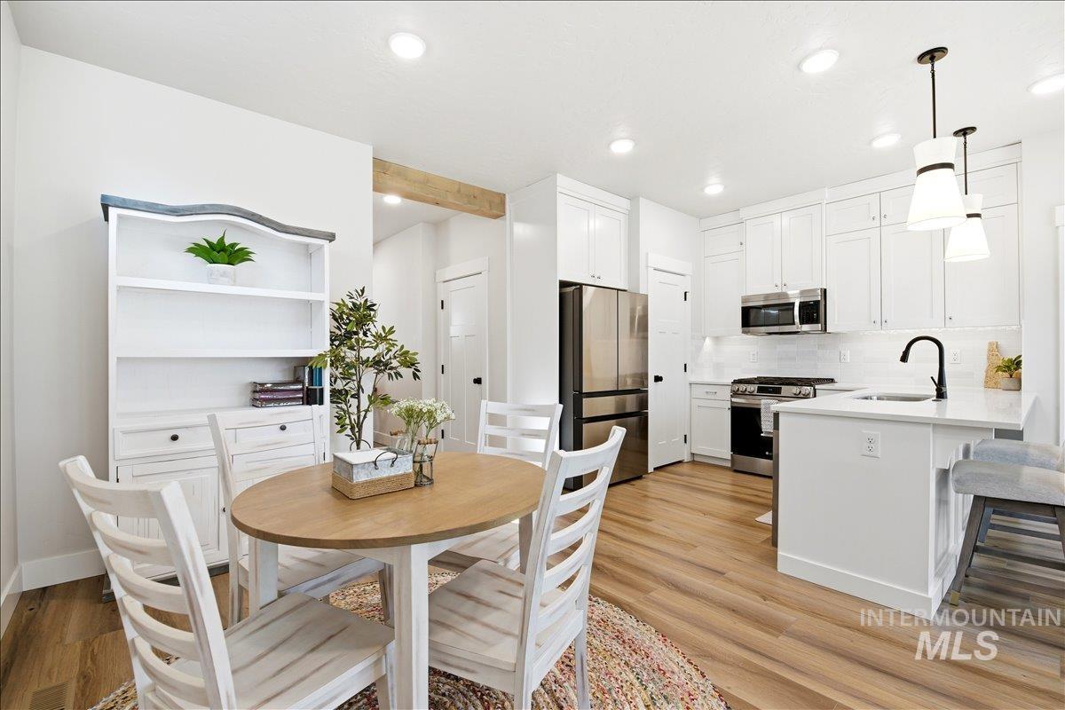 3855 W Spring House Ln, Eagle, Idaho 83616, 3 Bedrooms, 2.5 Bathrooms, Residential For Sale, Price $536,900, 98981095