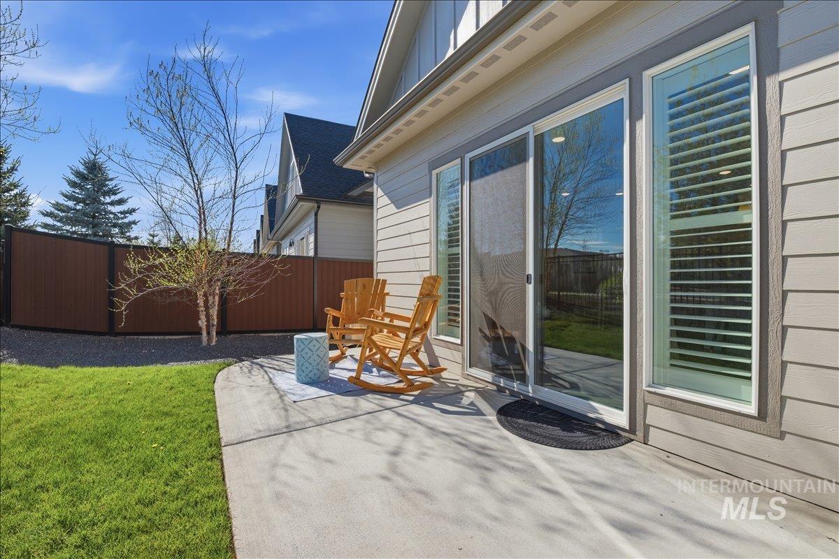 3855 W Spring House Ln, Eagle, Idaho 83616, 3 Bedrooms, 2.5 Bathrooms, Residential For Sale, Price $536,900, 98981095