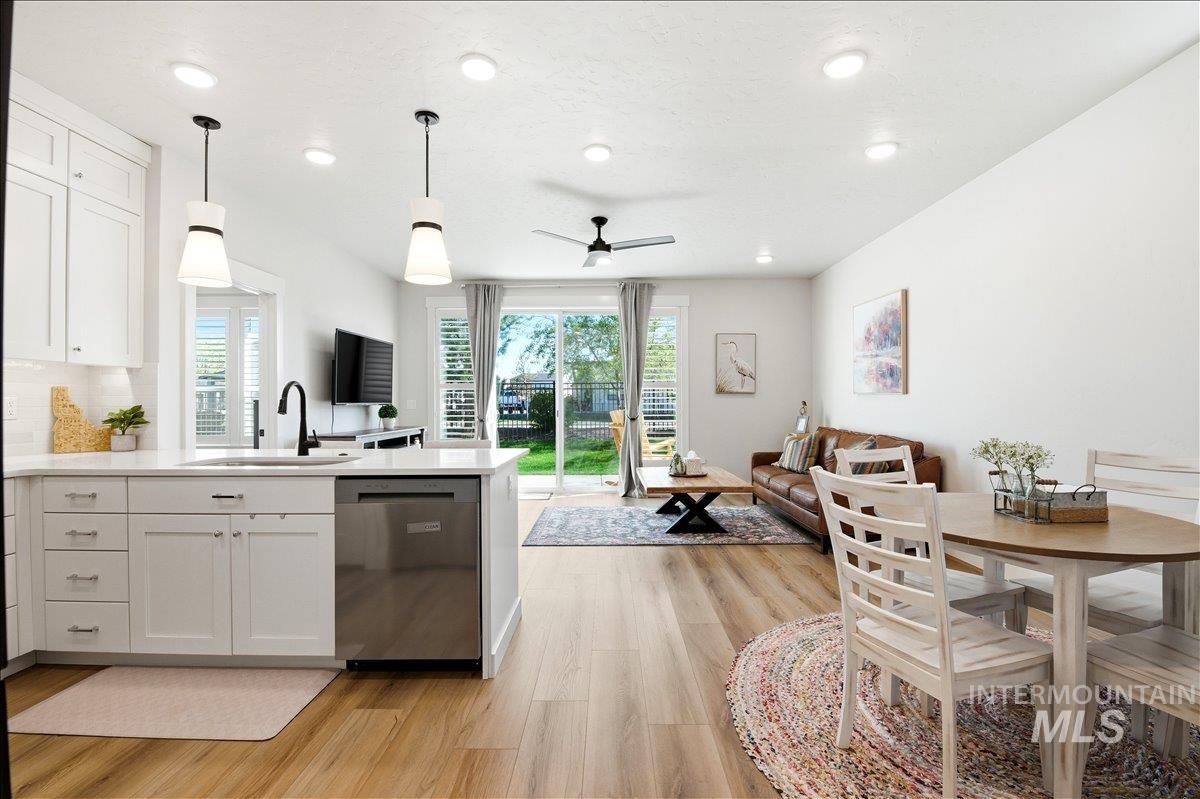 3855 W Spring House Ln, Eagle, Idaho 83616, 3 Bedrooms, 2.5 Bathrooms, Residential For Sale, Price $536,900, 98981095