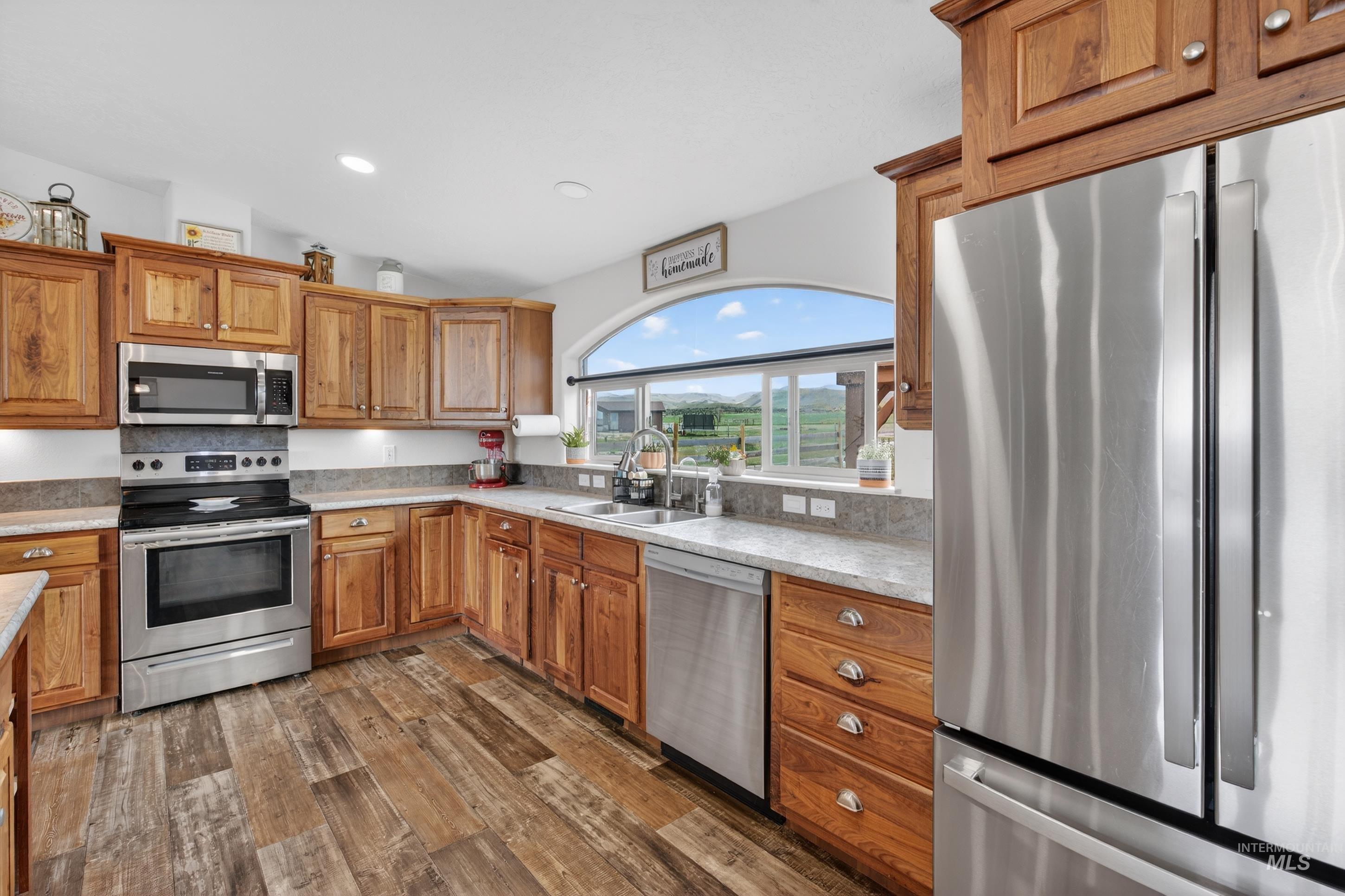 728 Chase Ln, Melba, Idaho 83641, 4 Bedrooms, 2 Bathrooms, Residential For Sale, Price $584,900, 98981097