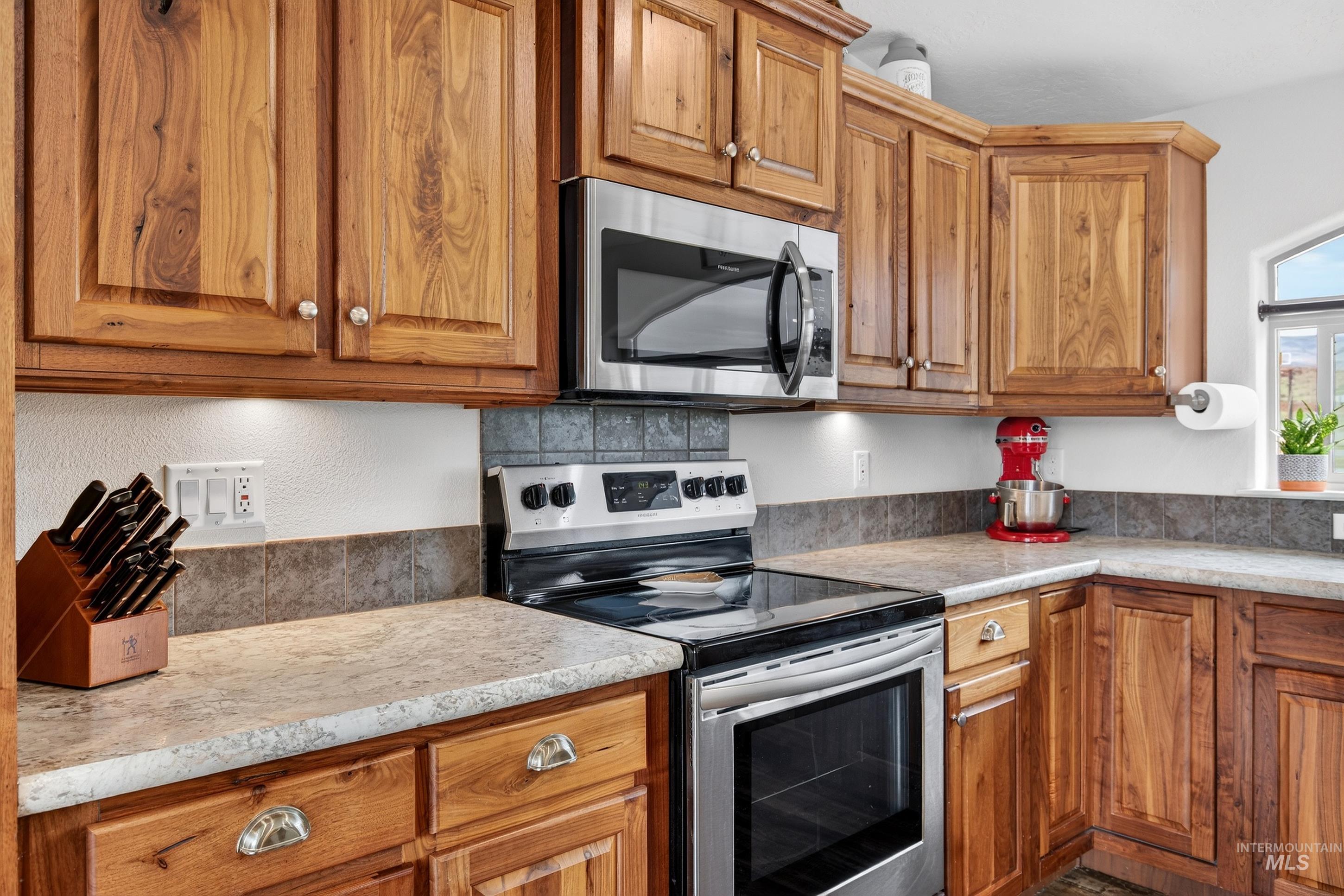 728 Chase Ln, Melba, Idaho 83641, 4 Bedrooms, 2 Bathrooms, Residential For Sale, Price $584,900, 98981097