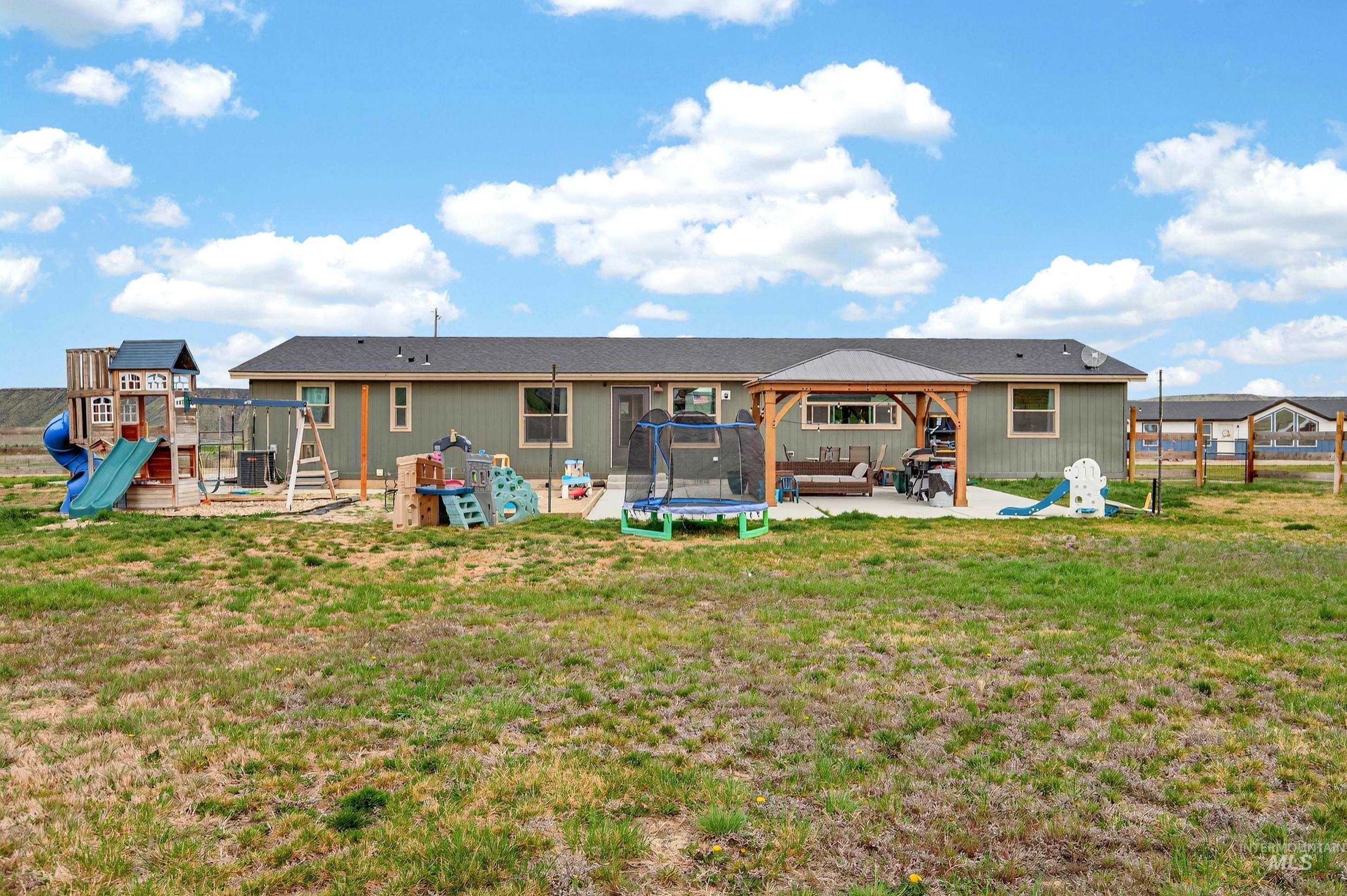 728 Chase Ln, Melba, Idaho 83641, 4 Bedrooms, 2 Bathrooms, Residential For Sale, Price $584,900, 98981097