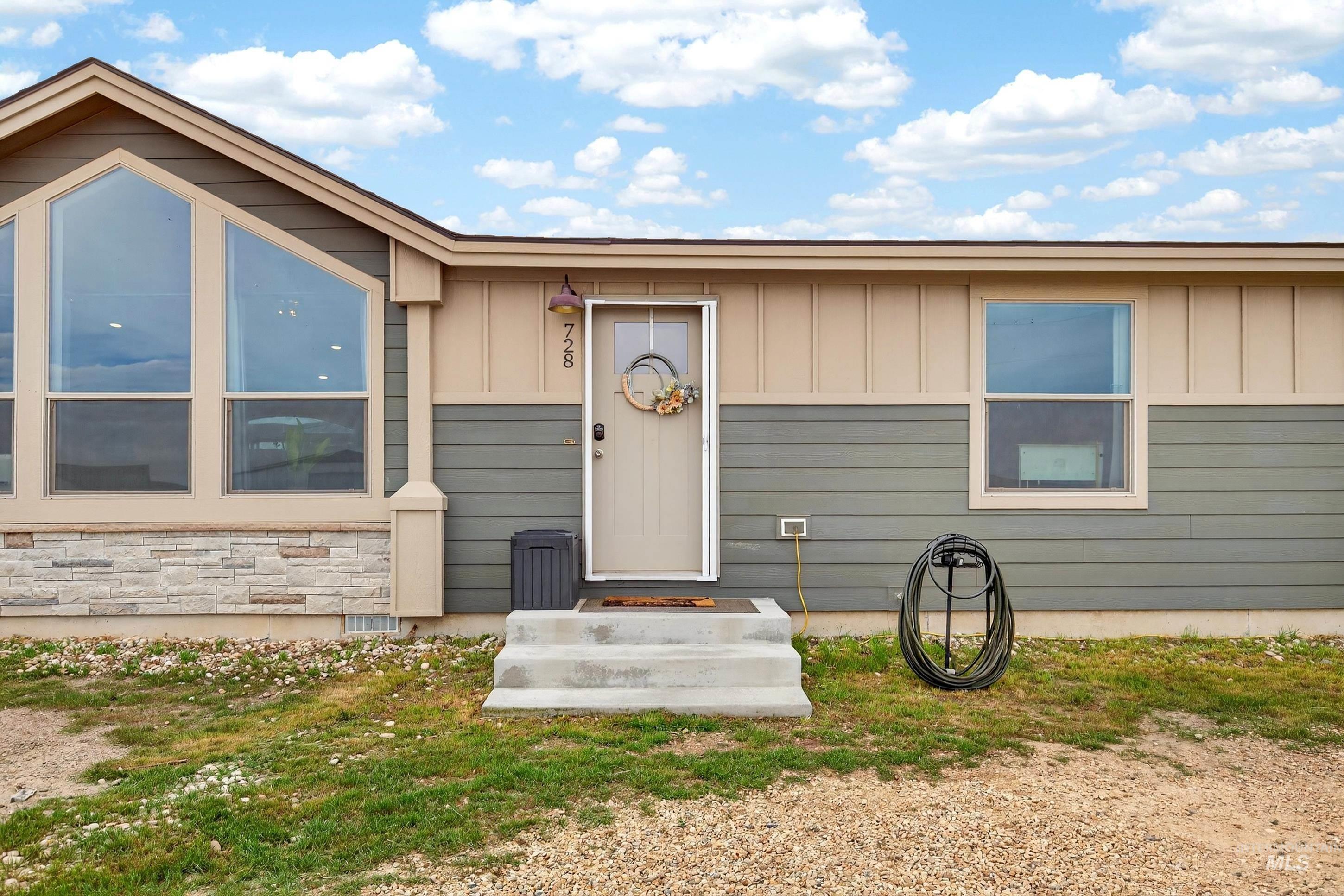 728 Chase Ln, Melba, Idaho 83641, 4 Bedrooms, 2 Bathrooms, Residential For Sale, Price $584,900, 98981097