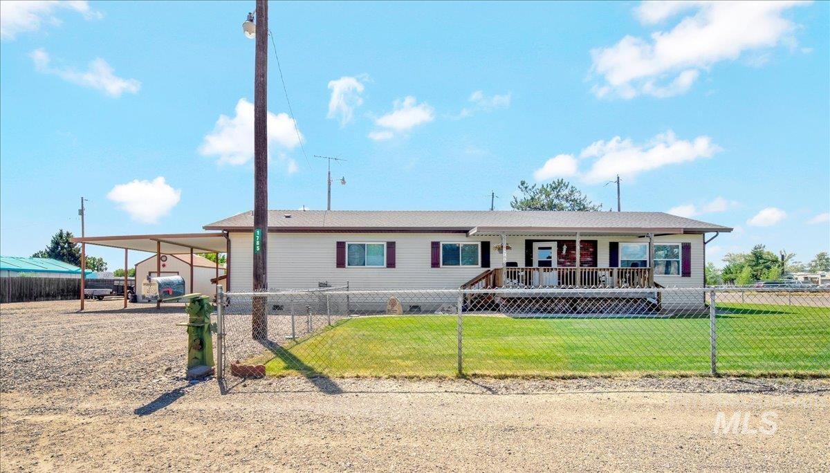 1785 N Haskett Street, Mountain Home, Idaho 83647, 3 Bedrooms, 2 Bathrooms, Residential For Sale, Price $325,000,MLS 98981098