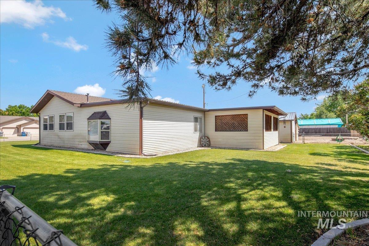 1785 N Haskett Street, Mountain Home, Idaho 83647, 3 Bedrooms, 2 Bathrooms, Residential For Sale, Price $325,000, 98981098