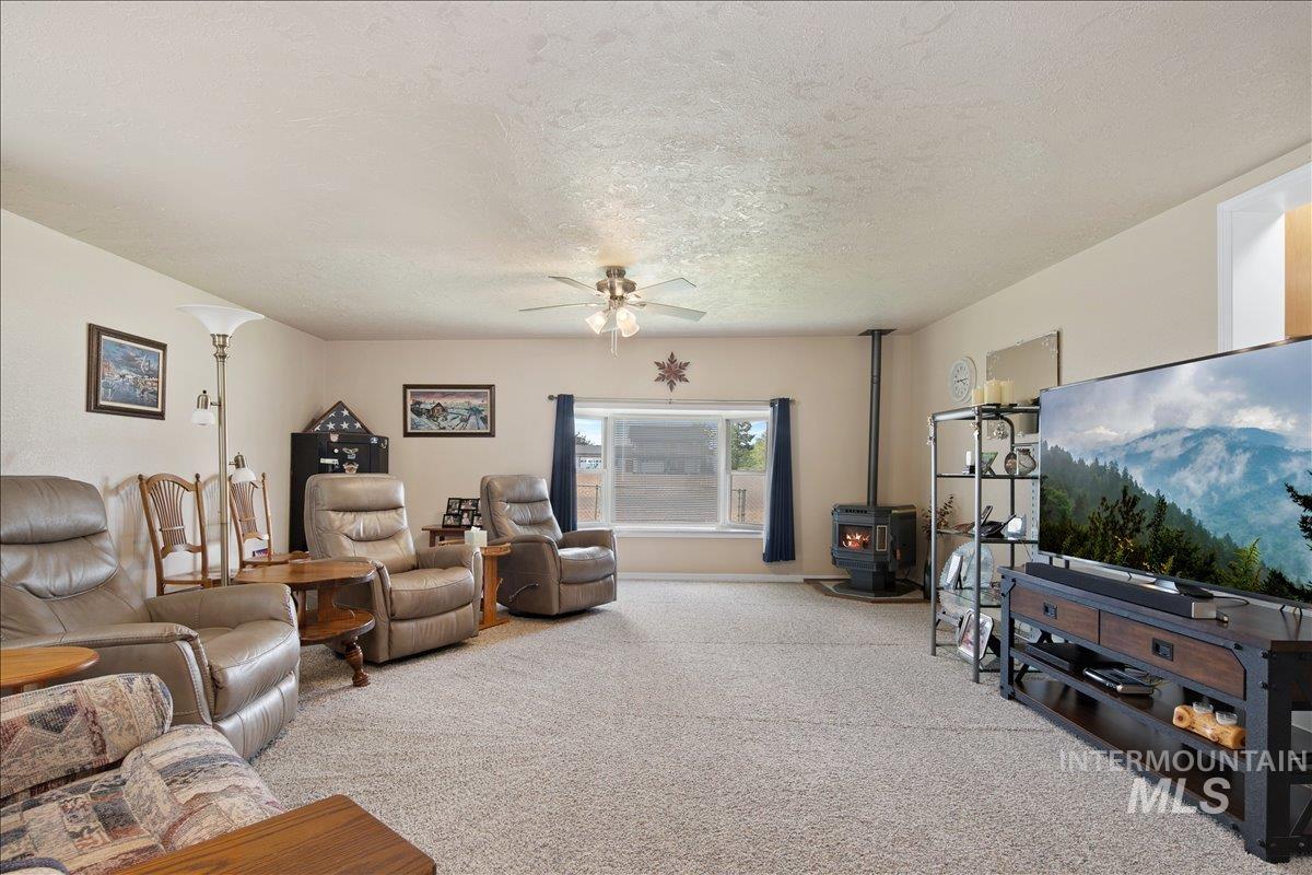 1785 N Haskett Street, Mountain Home, Idaho 83647, 3 Bedrooms, 2 Bathrooms, Residential For Sale, Price $325,000, 98981098