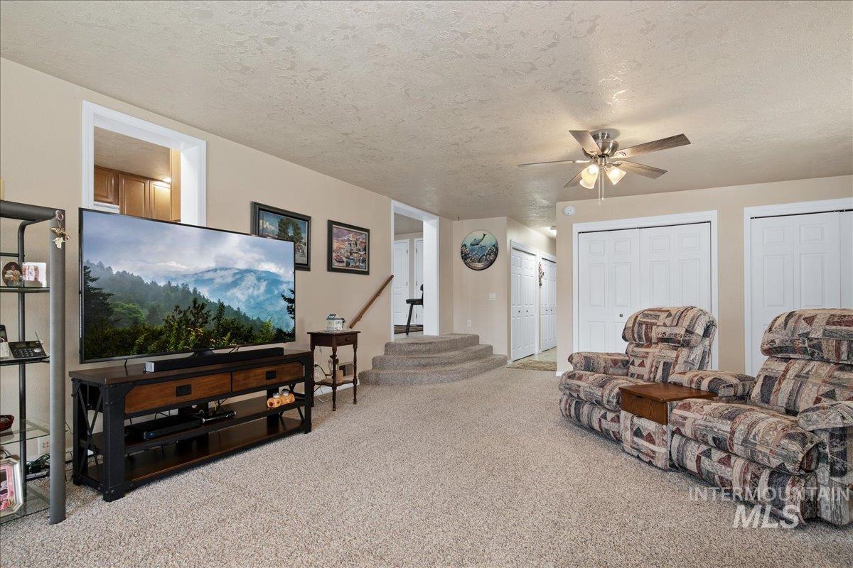 1785 N Haskett Street, Mountain Home, Idaho 83647, 3 Bedrooms, 2 Bathrooms, Residential For Sale, Price $325,000, 98981098