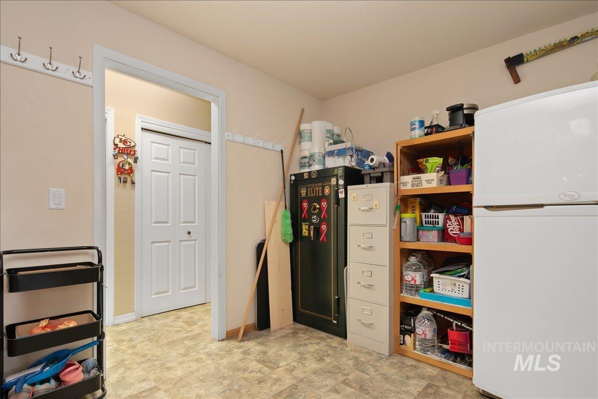 1785 N Haskett Street, Mountain Home, Idaho 83647, 3 Bedrooms, 2 Bathrooms, Residential For Sale, Price $325,000, 98981098