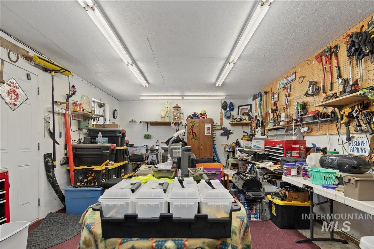 1785 N Haskett Street, Mountain Home, Idaho 83647, 3 Bedrooms, 2 Bathrooms, Residential For Sale, Price $325,000, 98981098