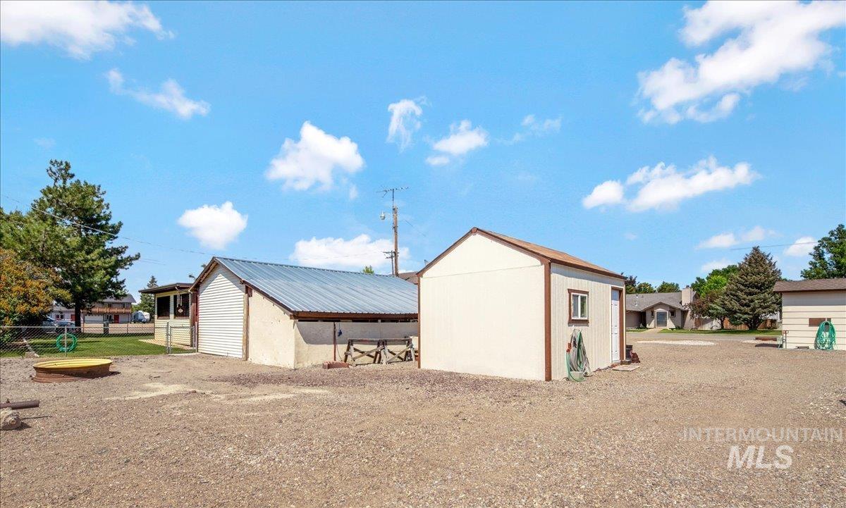 1785 N Haskett Street, Mountain Home, Idaho 83647, 3 Bedrooms, 2 Bathrooms, Residential For Sale, Price $325,000, 98981098