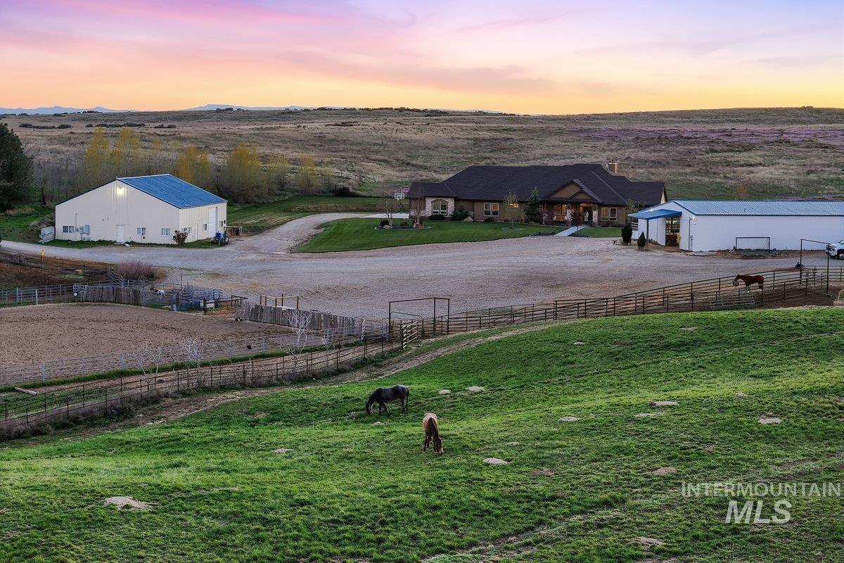 6451 Little Freezeout Rd, Caldwell, Idaho 83607, 7 Bedrooms, 6.5 Bathrooms, Farm & Ranch For Sale, Price $3,599,000, 98981099