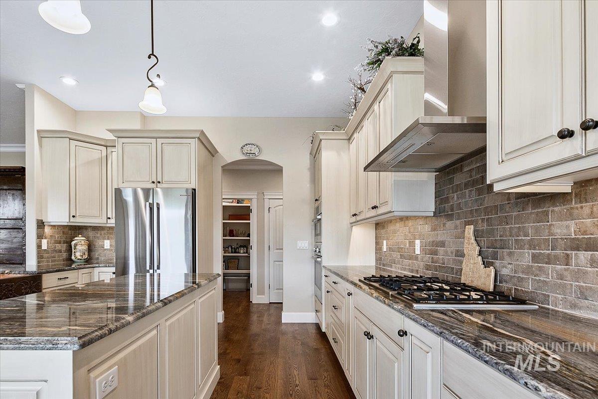 6451 Little Freezeout Rd, Caldwell, Idaho 83607, 7 Bedrooms, 7.5 Bathrooms, Farm & Ranch For Sale, Price $3,599,000,MLS 98981099