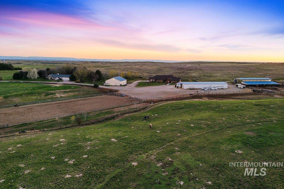 6451 Little Freezeout Rd, Caldwell, Idaho 83607, 7 Bedrooms, 7.5 Bathrooms, Farm & Ranch For Sale, Price $3,599,000,MLS 98981099