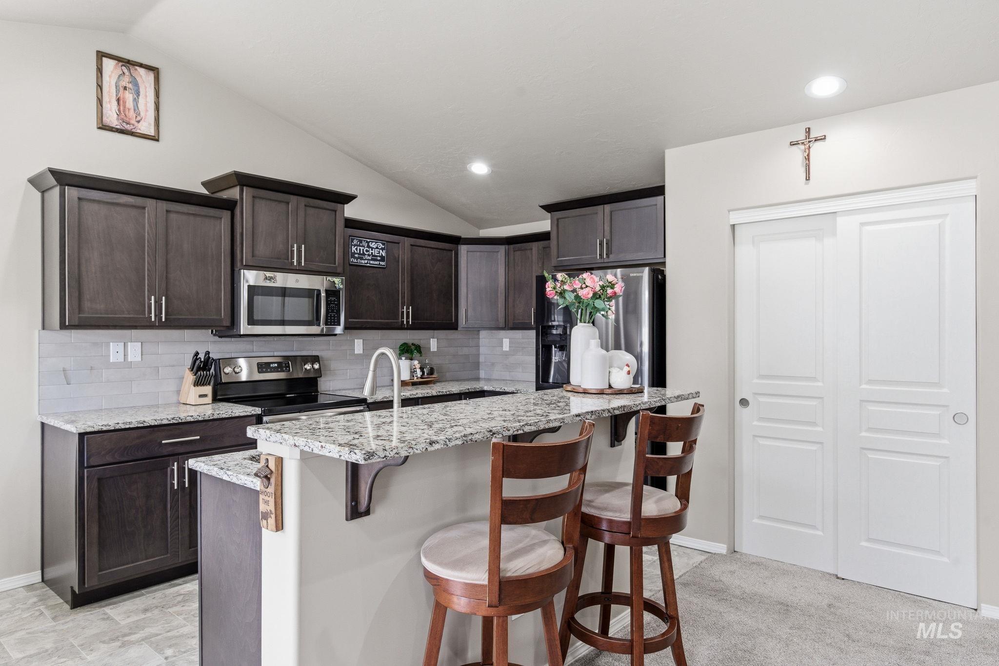 612 Diamond Lake St, Middleton, Idaho 83644, 3 Bedrooms, 2 Bathrooms, Residential For Sale, Price $384,999, 98981101