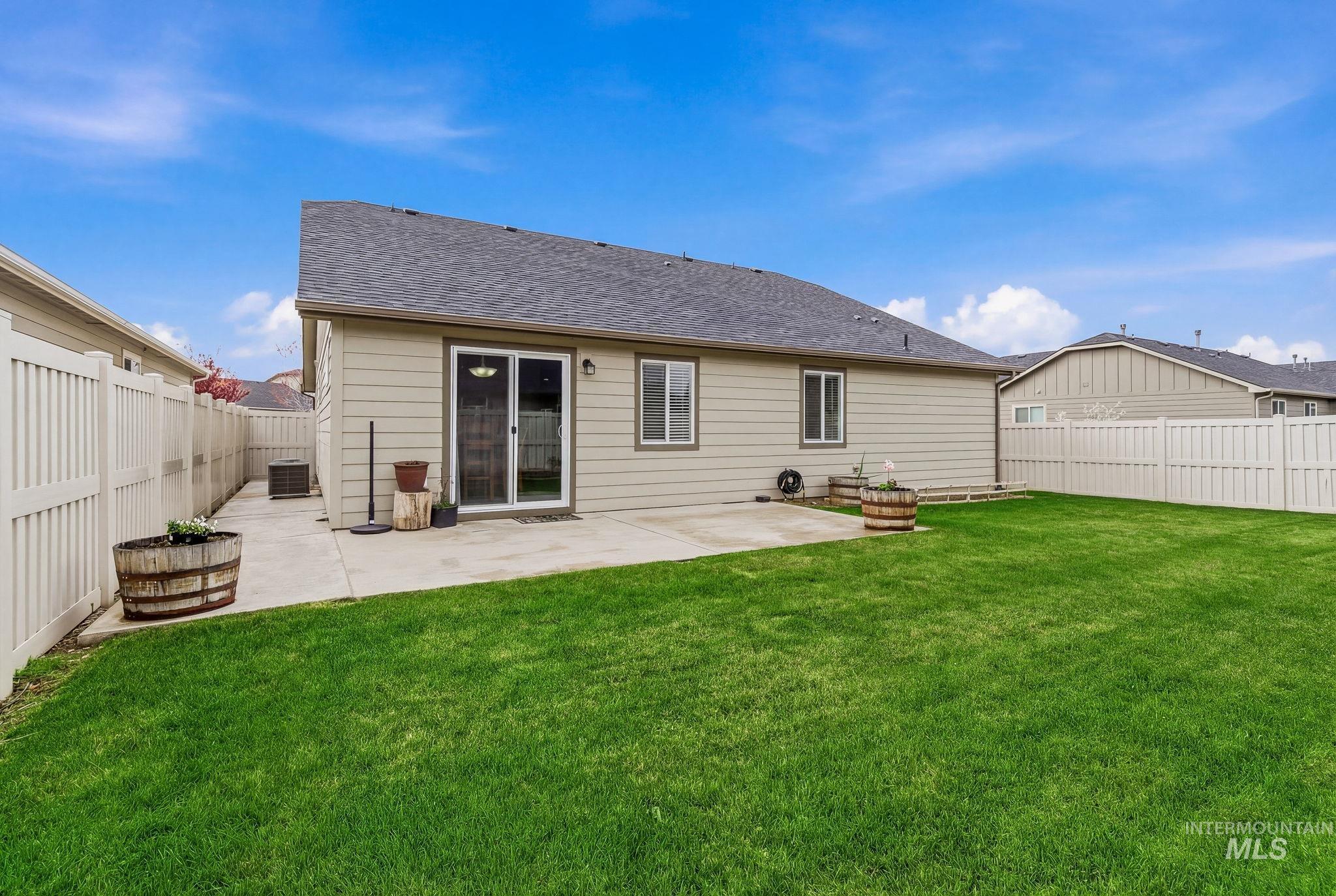 612 Diamond Lake St, Middleton, Idaho 83644, 3 Bedrooms, 2 Bathrooms, Residential For Sale, Price $384,999, 98981101