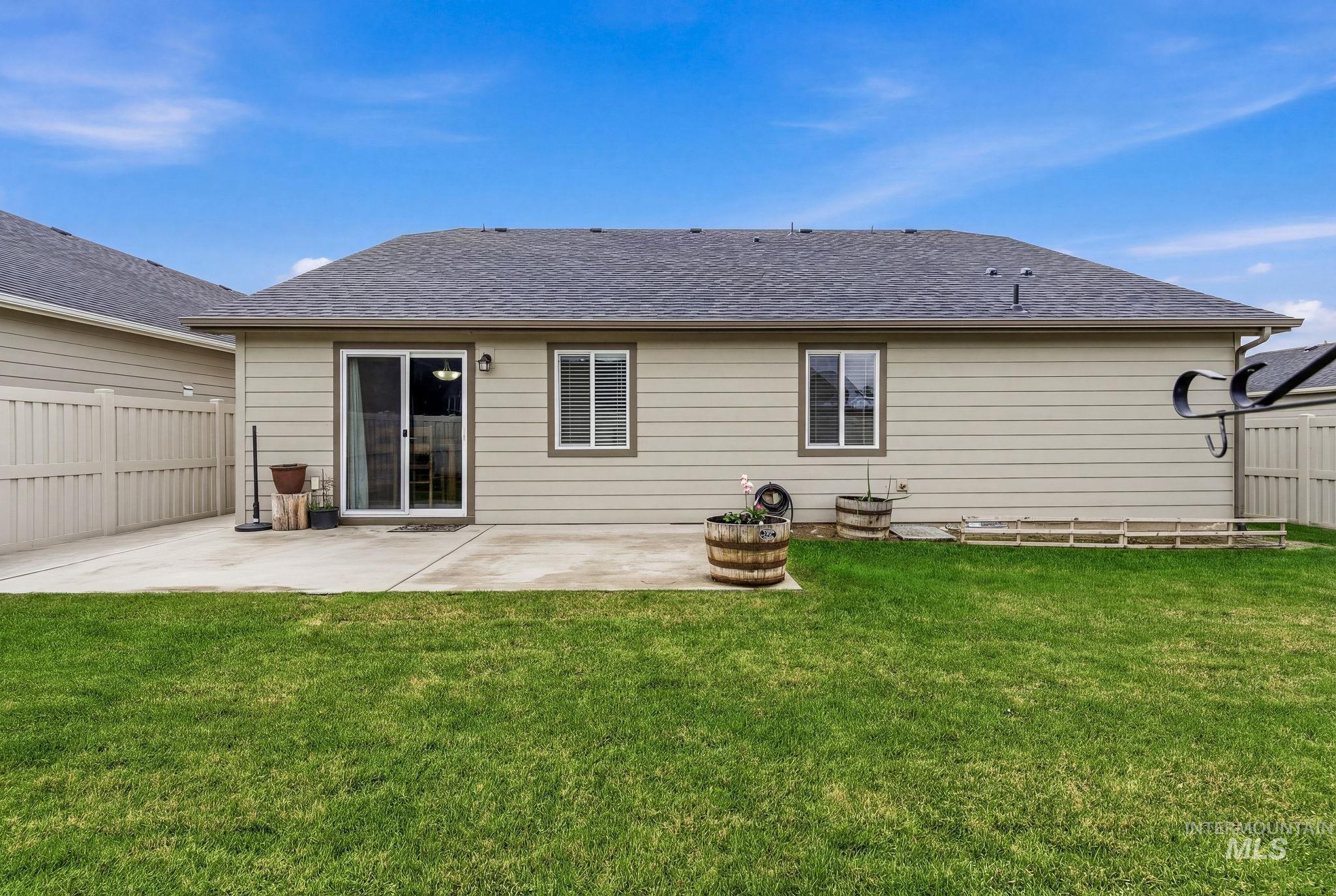 612 Diamond Lake St, Middleton, Idaho 83644, 3 Bedrooms, 2 Bathrooms, Residential For Sale, Price $384,999, 98981101