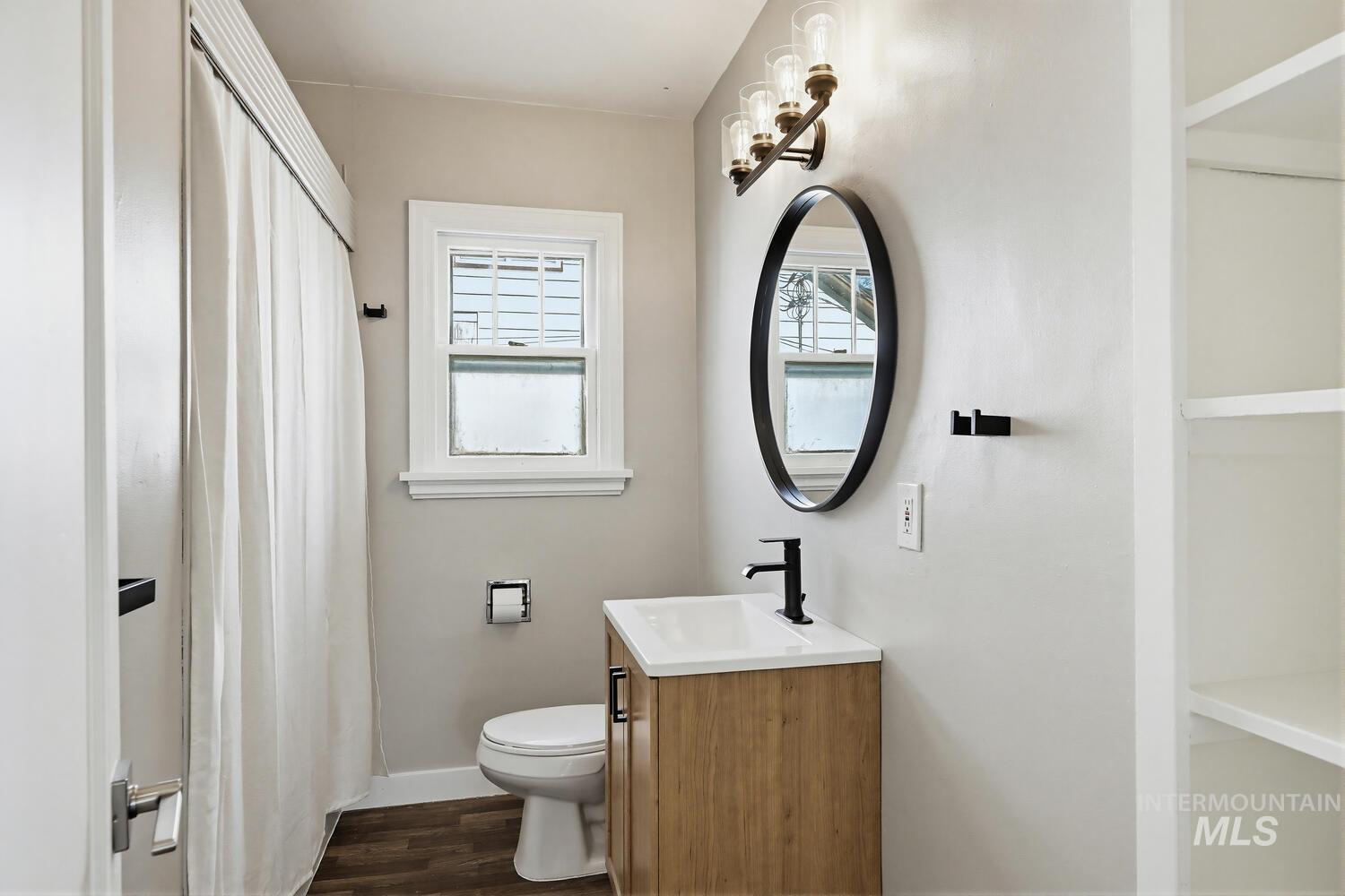 1010 Everett St, Caldwell, Idaho 83605-4169, 3 Bedrooms, 2 Bathrooms, Residential For Sale, Price $340,000, 98981102