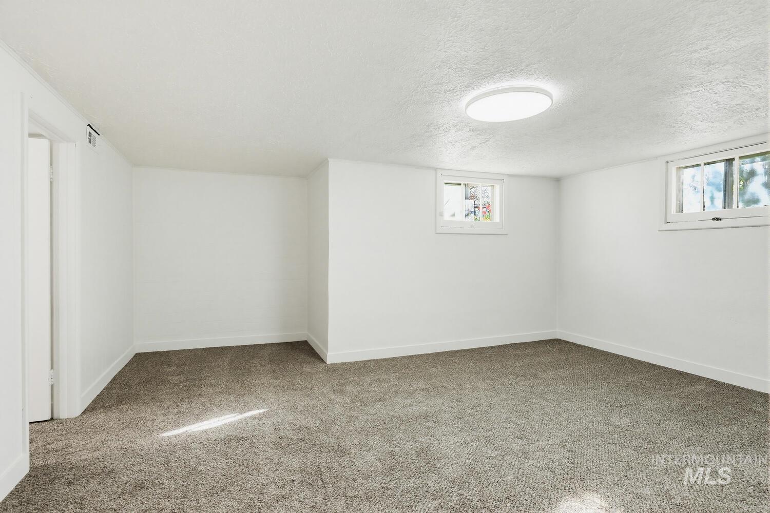 1010 Everett St, Caldwell, Idaho 83605-4169, 3 Bedrooms, 2 Bathrooms, Residential For Sale, Price $340,000, 98981102