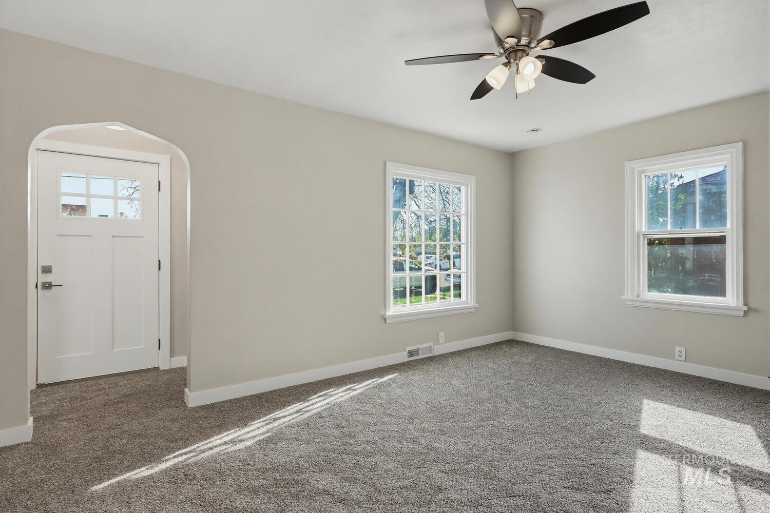 1010 Everett St, Caldwell, Idaho 83605-4169, 3 Bedrooms, 2 Bathrooms, Residential For Sale, Price $340,000, 98981102