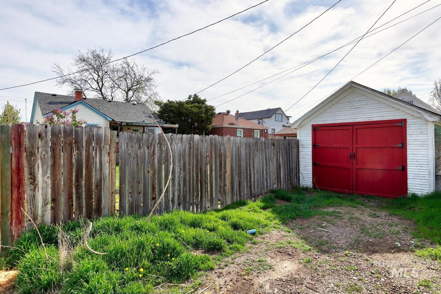 1010 Everett St, Caldwell, Idaho 83605-4169, 3 Bedrooms, 2 Bathrooms, Residential For Sale, Price $340,000, 98981102