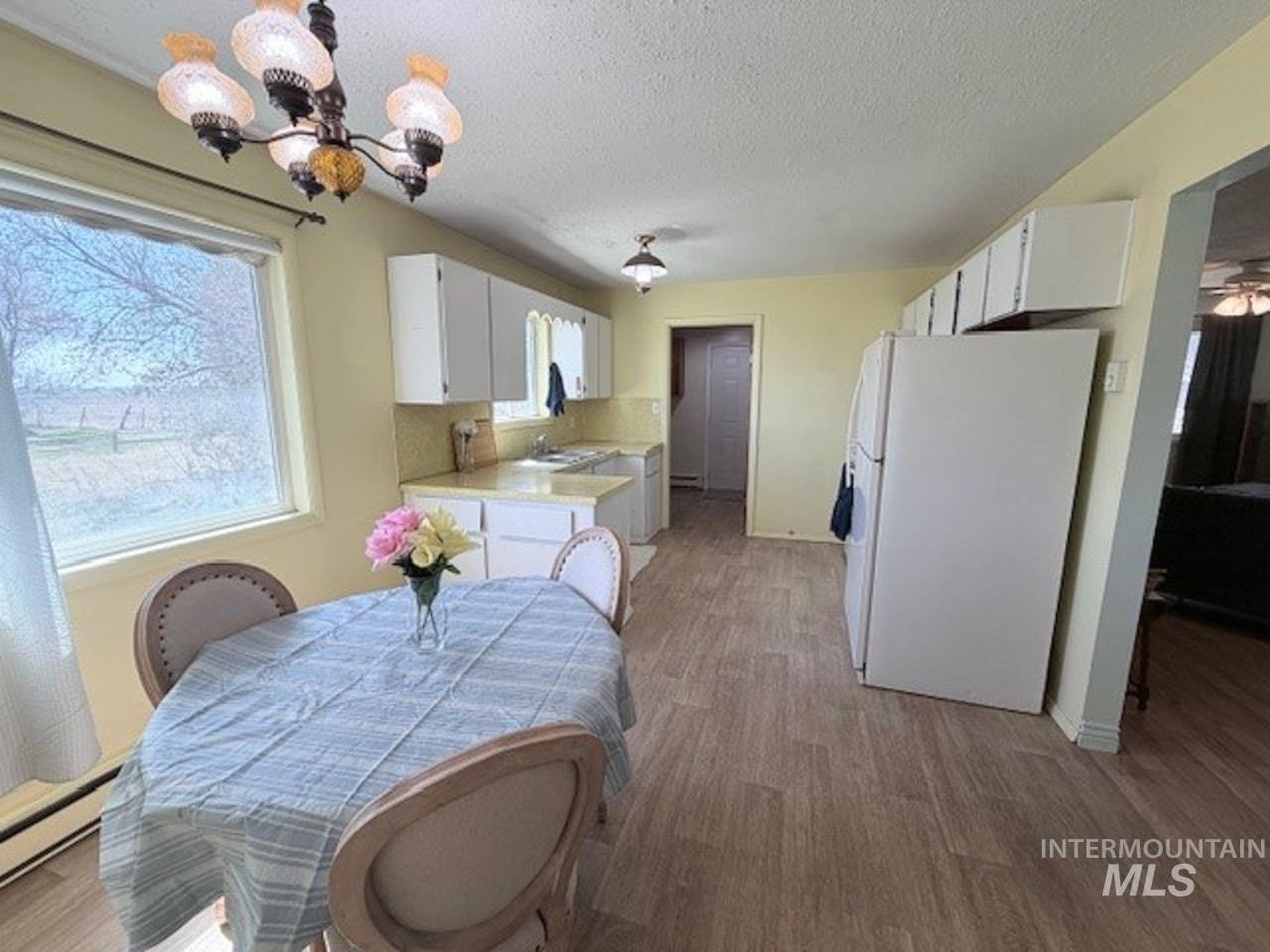 300 W 550 A South, Rupert, Idaho 83350-0000, 3 Bedrooms, 2 Bathrooms, Residential For Sale, Price $340,000, 98981103