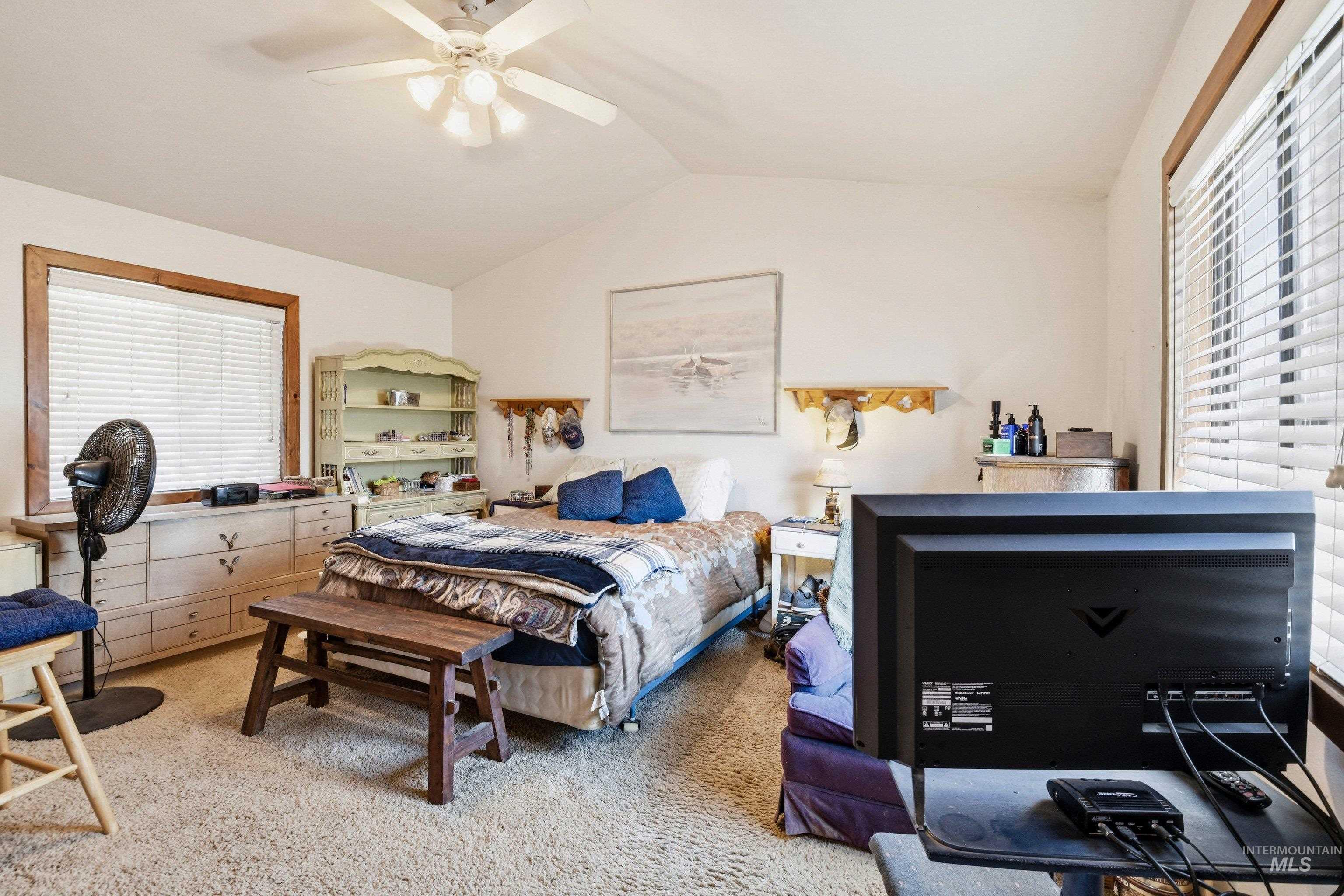 2706 N Middleton Rd., Nampa, Idaho 83651, 4 Bedrooms, 2 Bathrooms, Residential For Sale, Price $375,000, 98981104