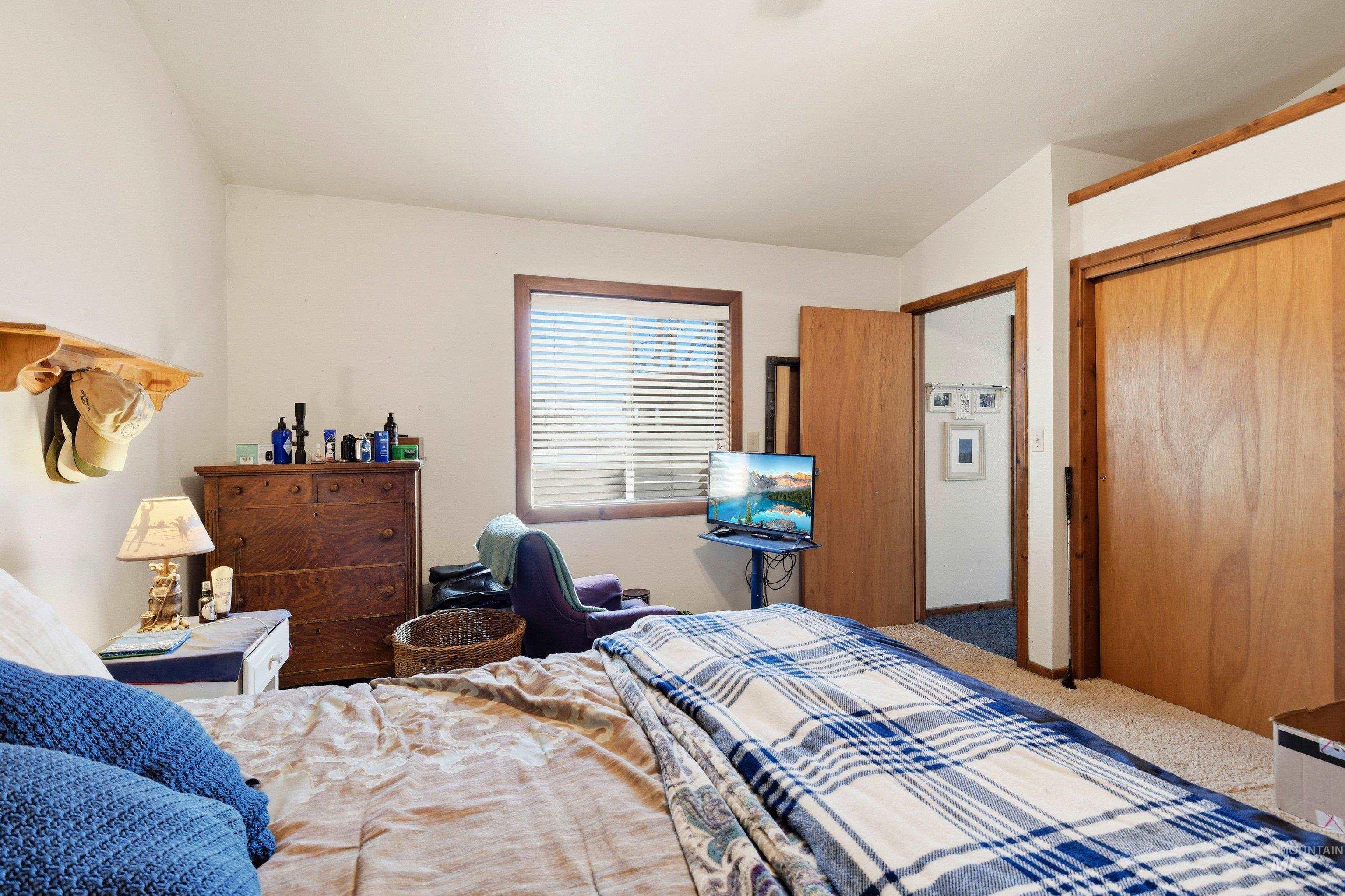 2706 N Middleton Rd., Nampa, Idaho 83651, 4 Bedrooms, 2 Bathrooms, Residential For Sale, Price $375,000, 98981104