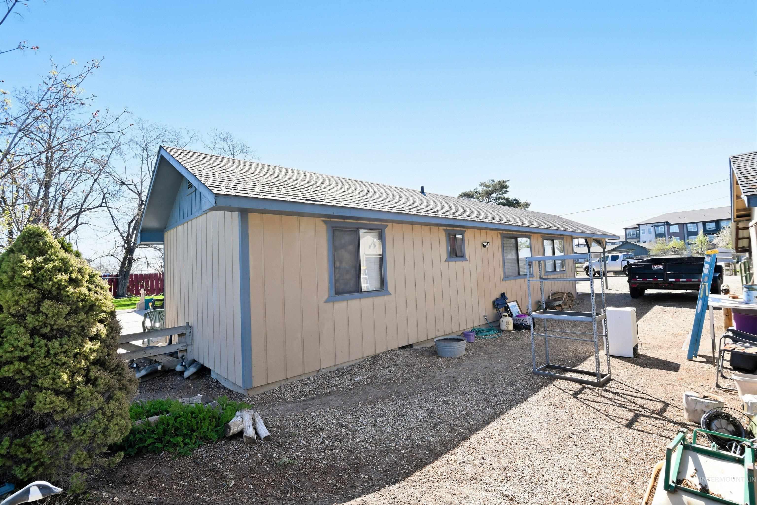 2706 N Middleton Rd., Nampa, Idaho 83651, 4 Bedrooms, 2 Bathrooms, Residential For Sale, Price $375,000, 98981104