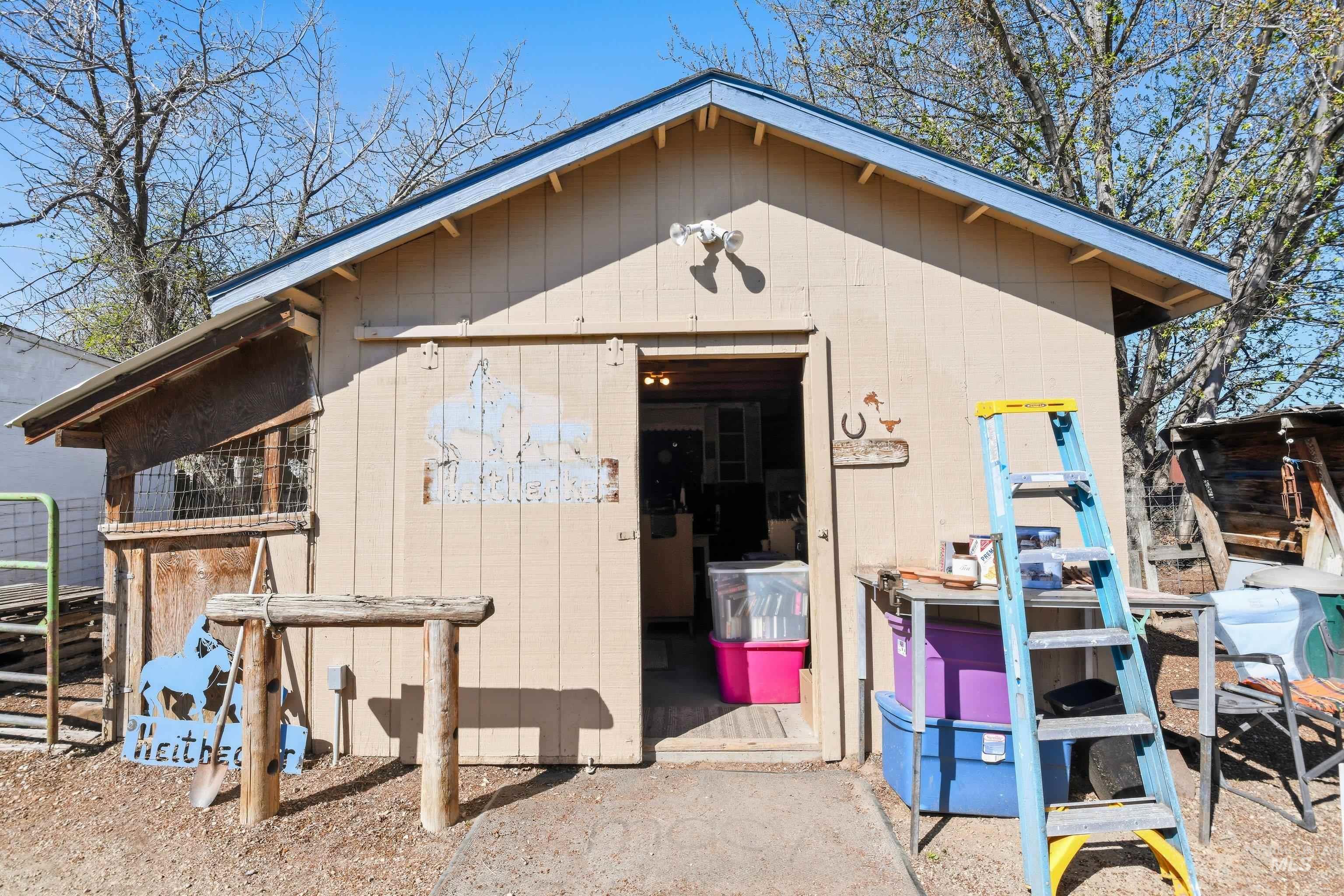 2706 N Middleton Rd., Nampa, Idaho 83651, 4 Bedrooms, 2 Bathrooms, Residential For Sale, Price $375,000, 98981104