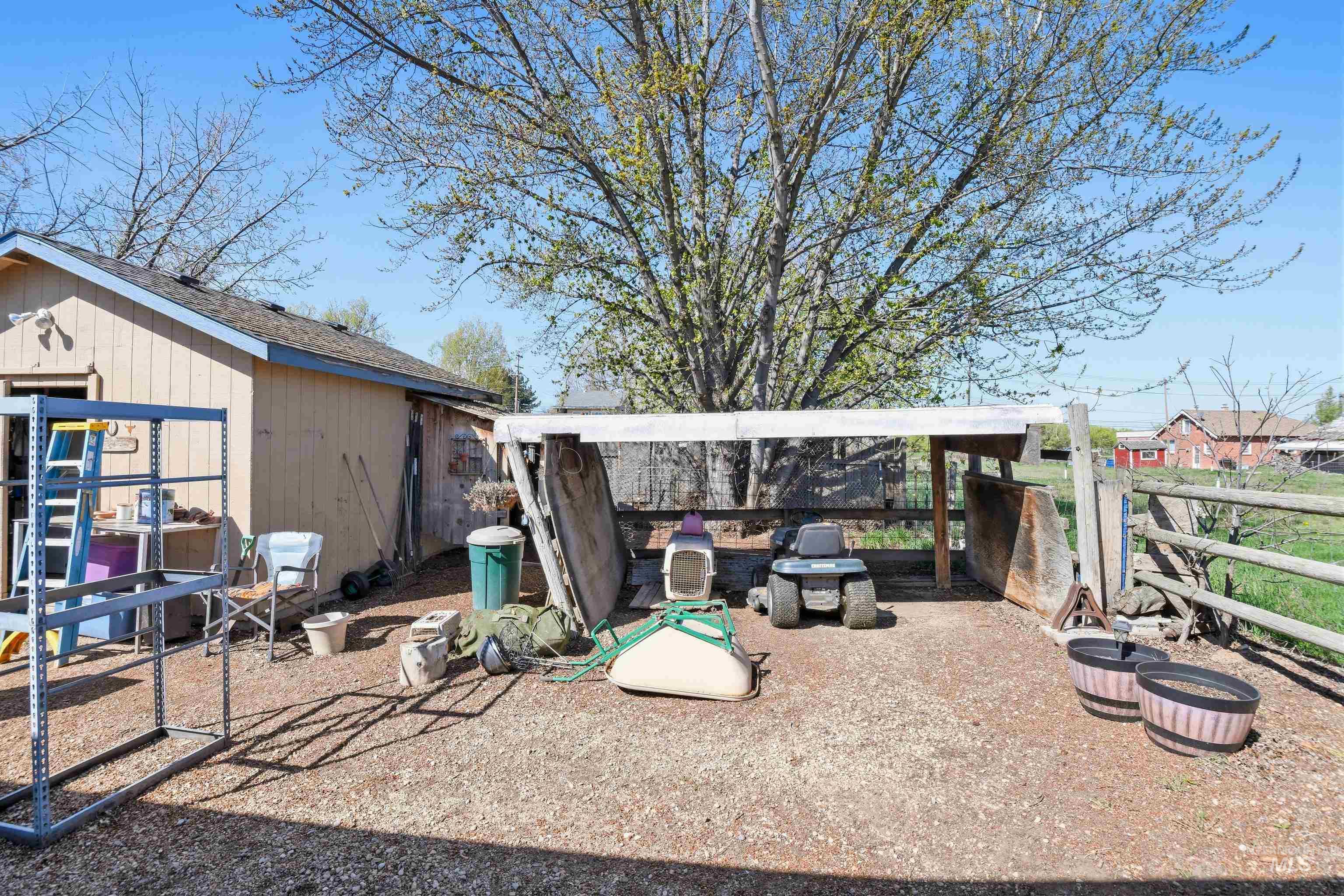 2706 N Middleton Rd., Nampa, Idaho 83651, 4 Bedrooms, 2 Bathrooms, Residential For Sale, Price $375,000, 98981104