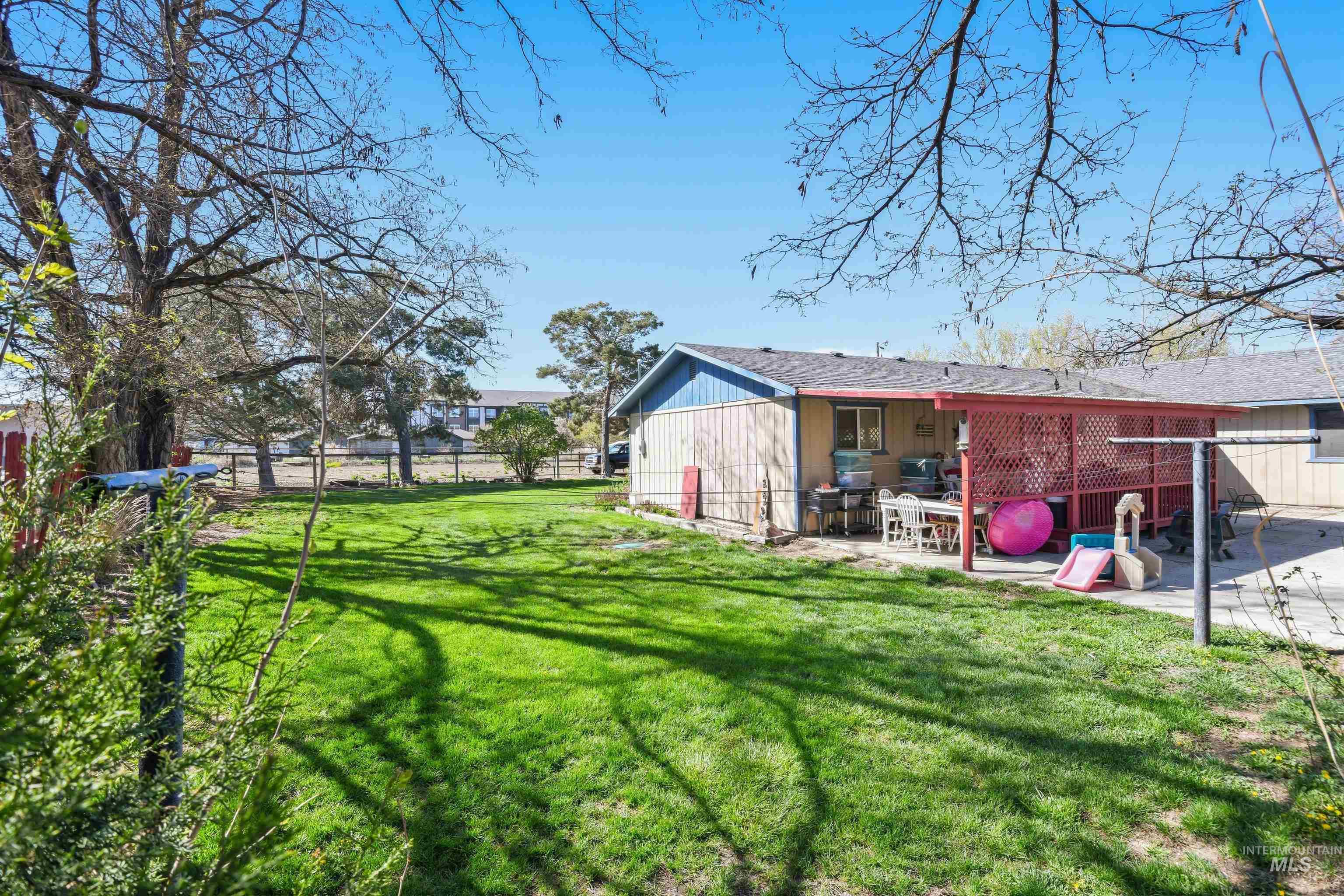 2706 N Middleton Rd., Nampa, Idaho 83651, 4 Bedrooms, 2 Bathrooms, Residential For Sale, Price $375,000, 98981104