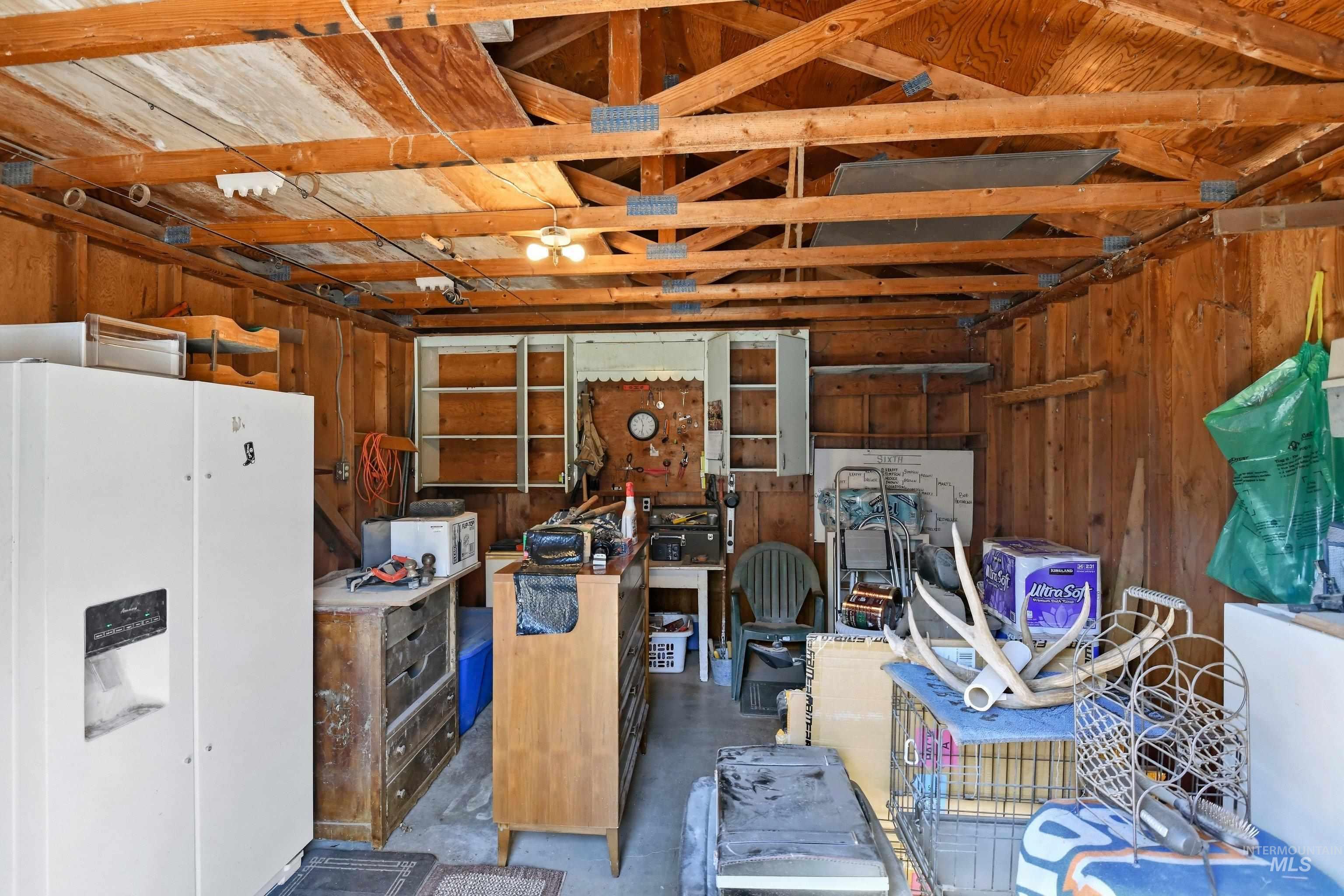 2706 N Middleton Rd., Nampa, Idaho 83651, 4 Bedrooms, 2 Bathrooms, Residential For Sale, Price $375,000, 98981104