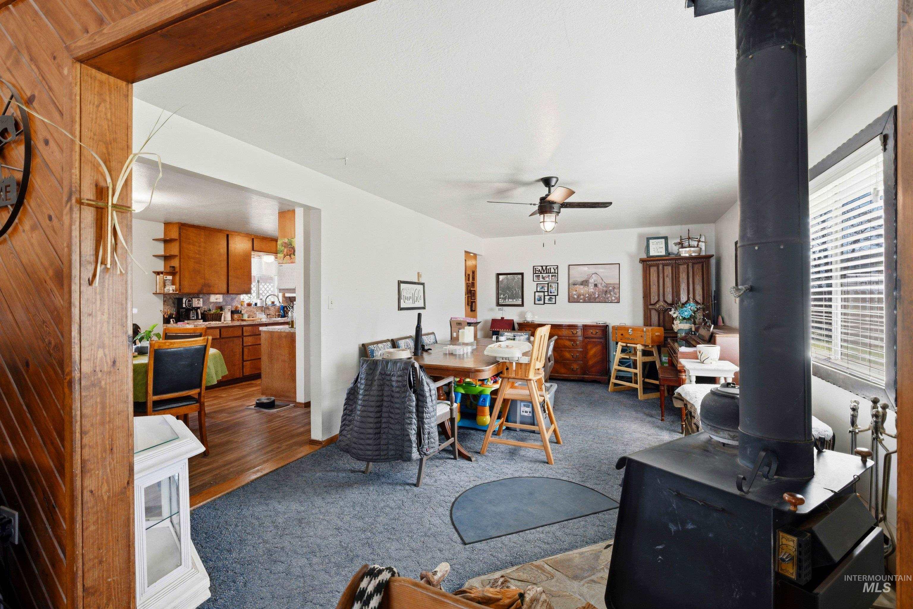 2706 N Middleton Rd., Nampa, Idaho 83651, 4 Bedrooms, 2 Bathrooms, Residential For Sale, Price $375,000, 98981104