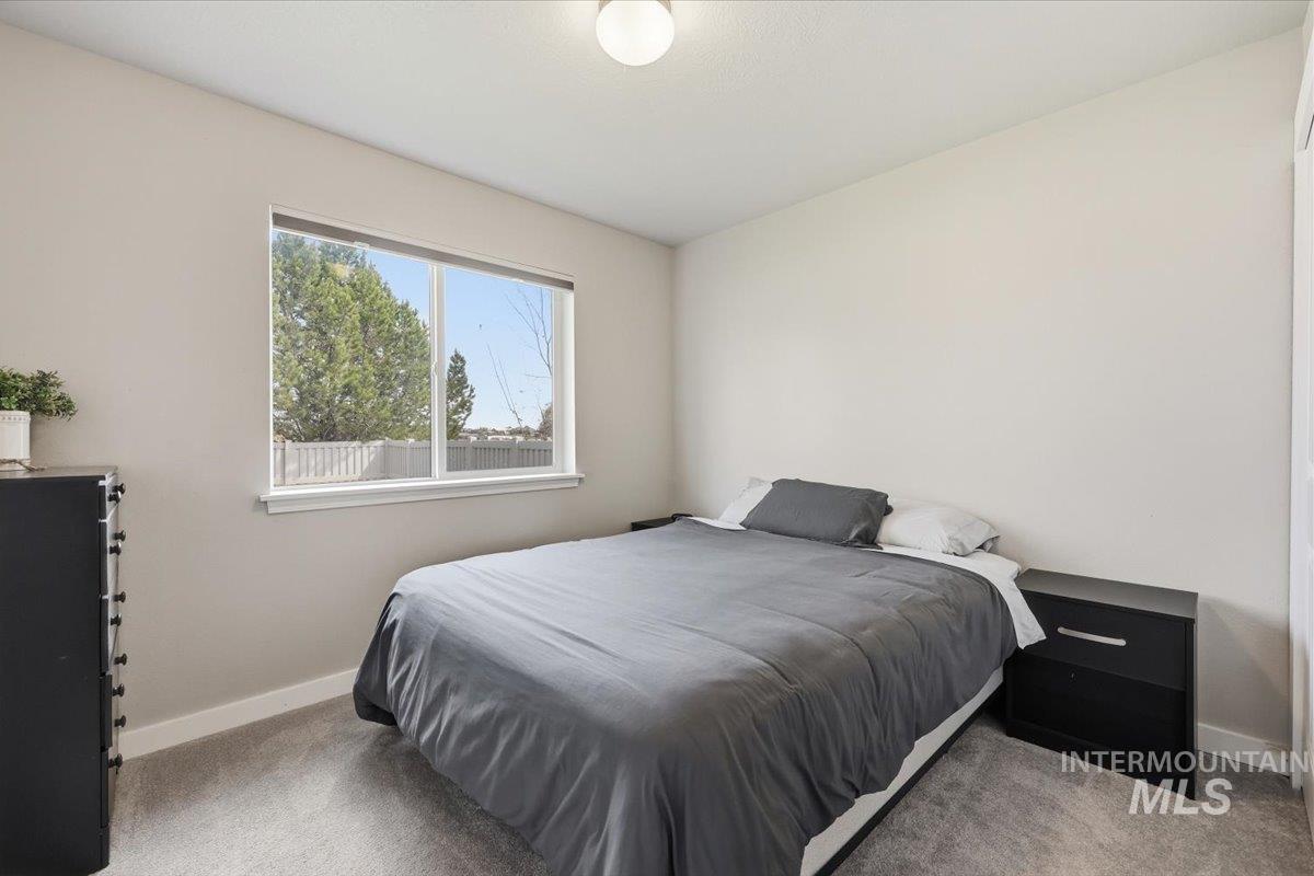 1492 S Kodiak Bear Pl, Kuna, Idaho 83634, 3 Bedrooms, 2 Bathrooms, Residential For Sale, Price $365,000, 98981105