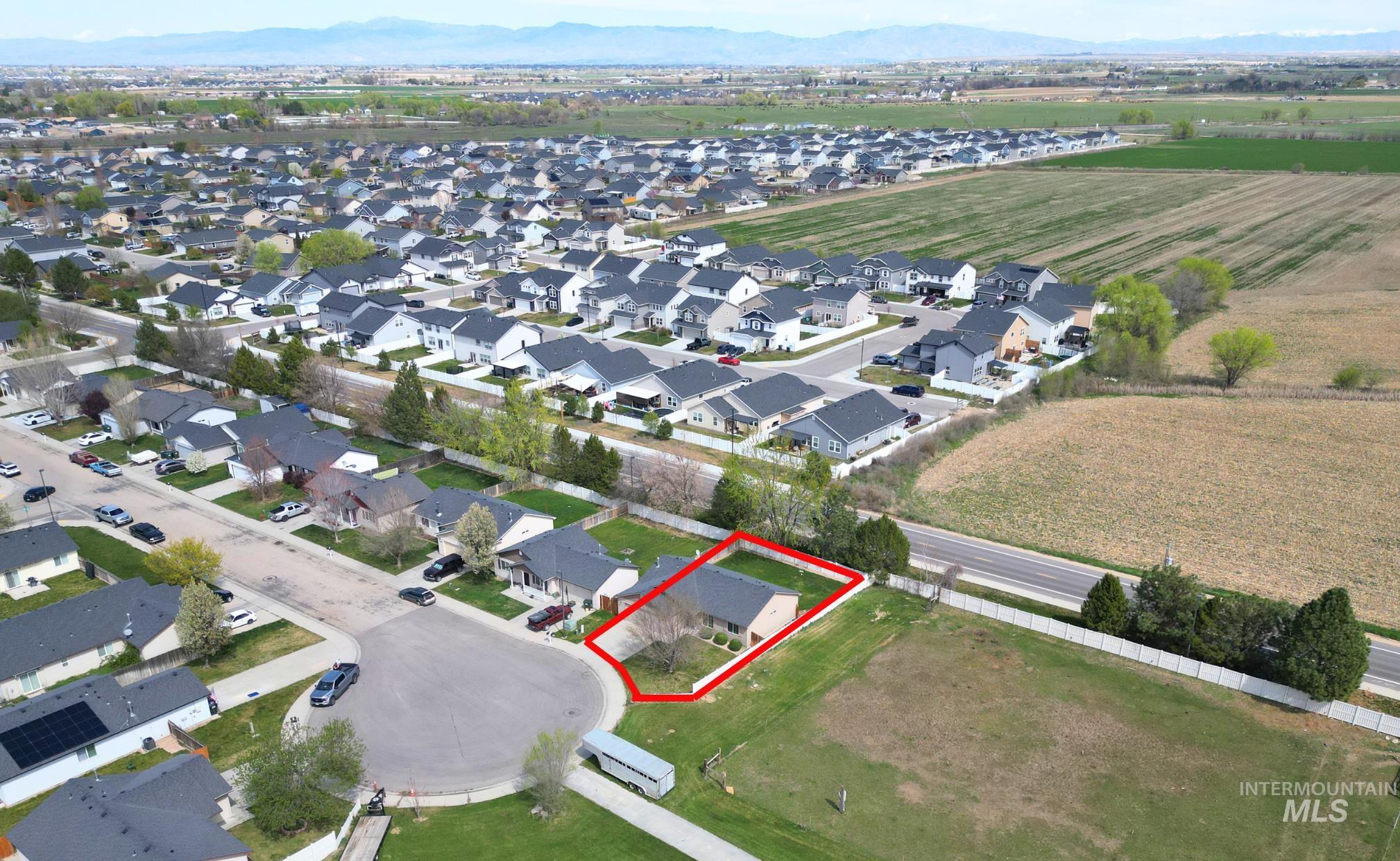 1492 S Kodiak Bear Pl, Kuna, Idaho 83634, 3 Bedrooms, 2 Bathrooms, Residential For Sale, Price $365,000, 98981105