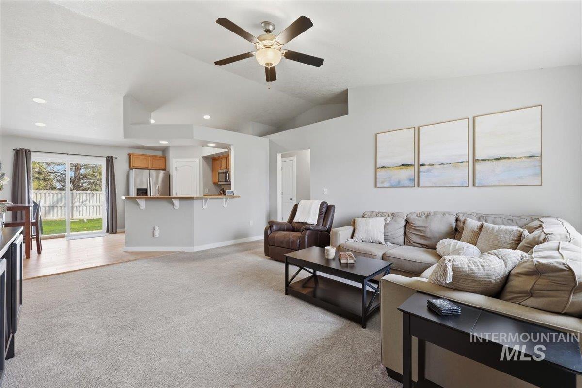 1492 S Kodiak Bear Pl, Kuna, Idaho 83634, 3 Bedrooms, 2 Bathrooms, Residential For Sale, Price $365,000, 98981105