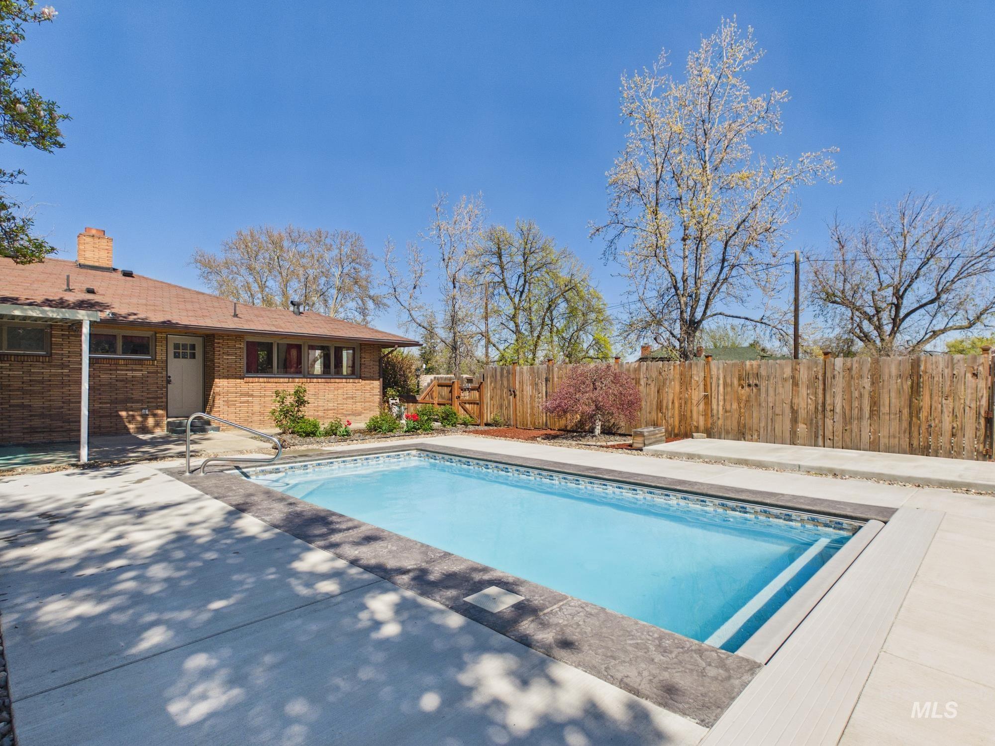 1156 14th Ave, Lewiston, Idaho 83501, 2 Bedrooms, 1 Bathroom, Residential For Sale, Price $395,000, 98981107