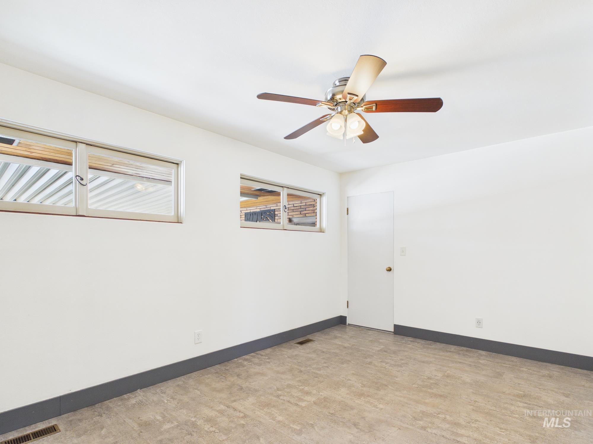 1156 14th Ave, Lewiston, Idaho 83501, 2 Bedrooms, 1 Bathroom, Residential For Sale, Price $395,000, 98981107