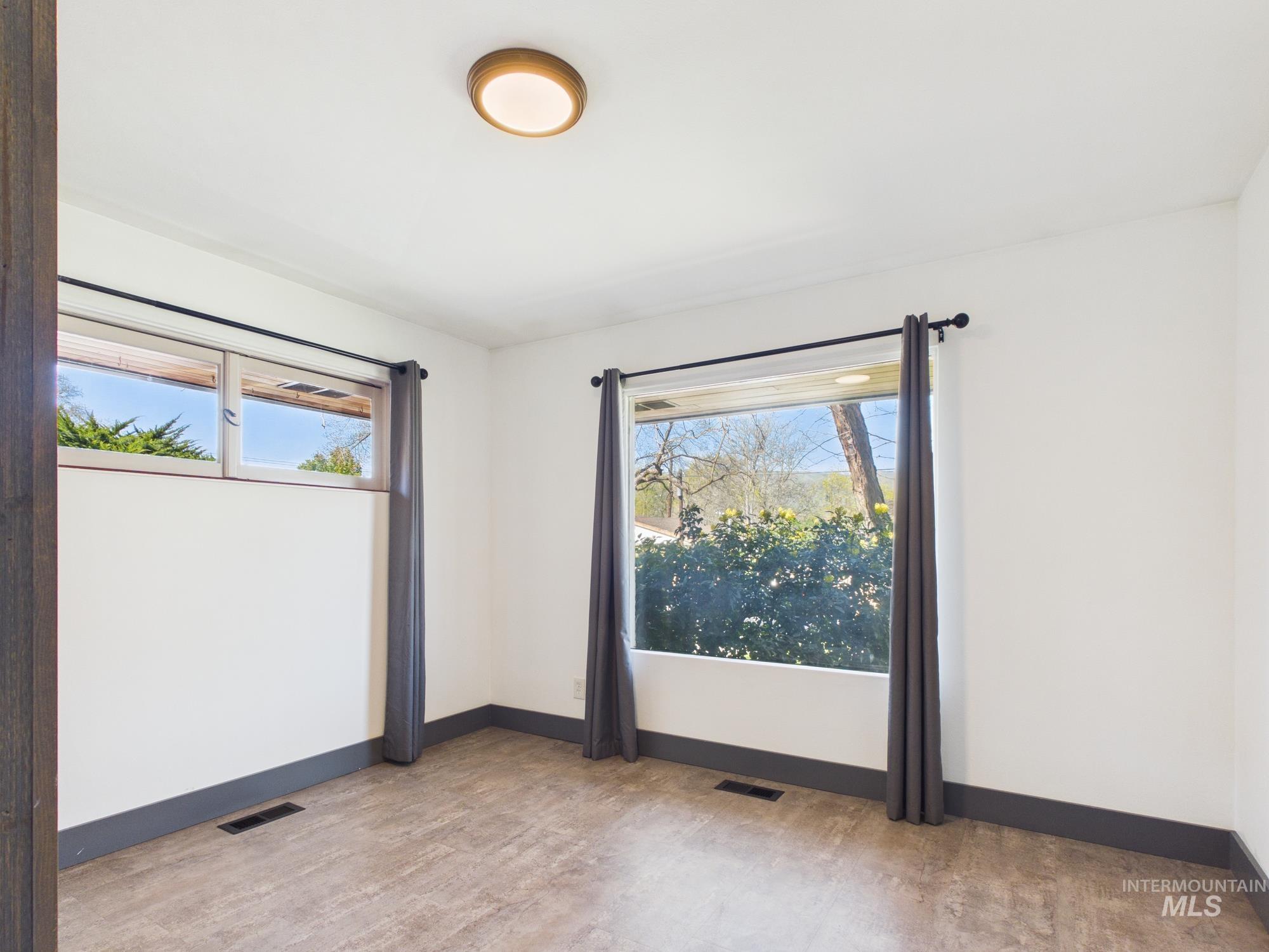 1156 14th Ave, Lewiston, Idaho 83501, 2 Bedrooms, 1 Bathroom, Residential For Sale, Price $395,000, 98981107