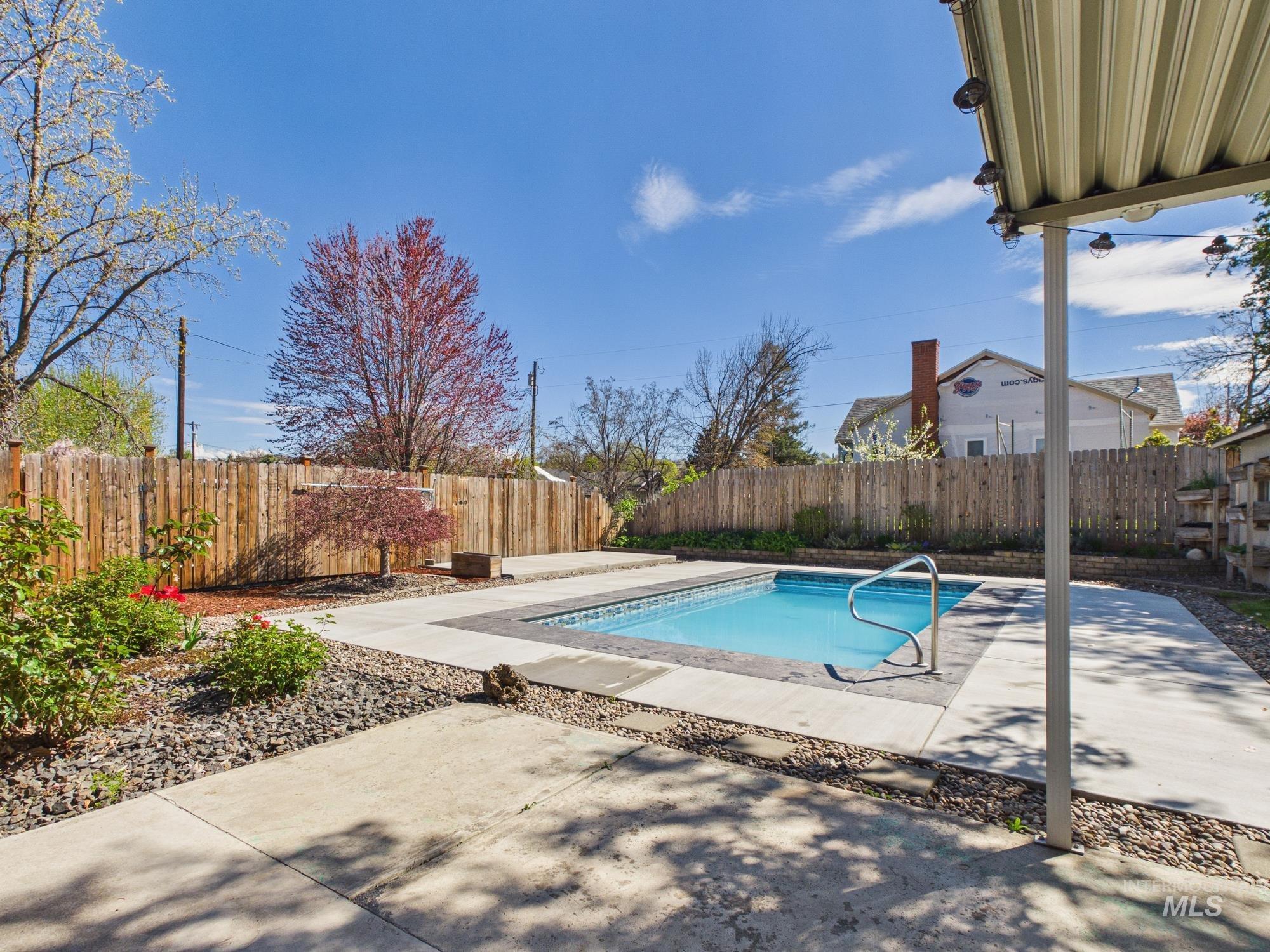 1156 14th Ave, Lewiston, Idaho 83501, 2 Bedrooms, 1 Bathroom, Residential For Sale, Price $395,000, 98981107