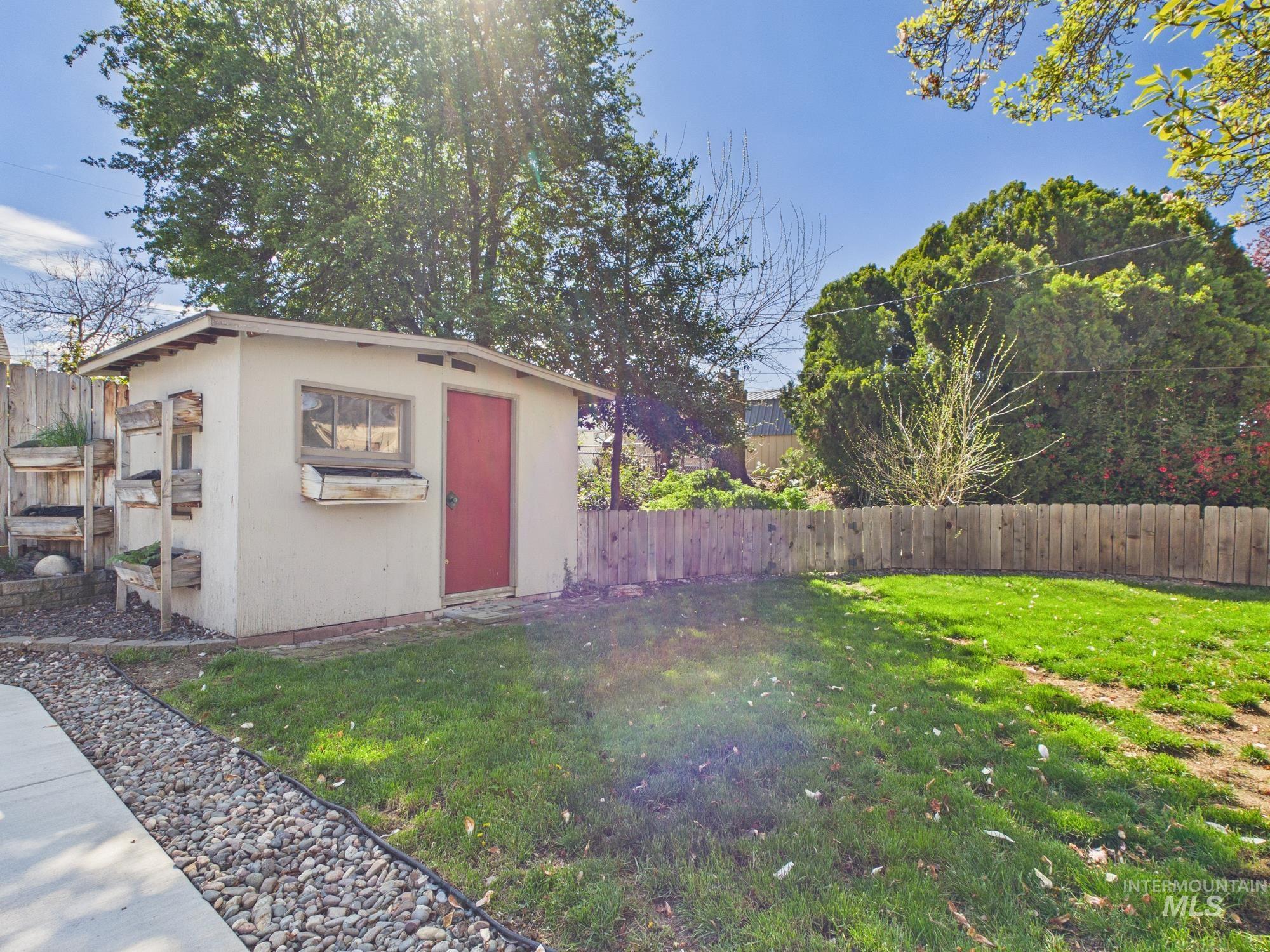 1156 14th Ave, Lewiston, Idaho 83501, 2 Bedrooms, 1 Bathroom, Residential For Sale, Price $395,000, 98981107