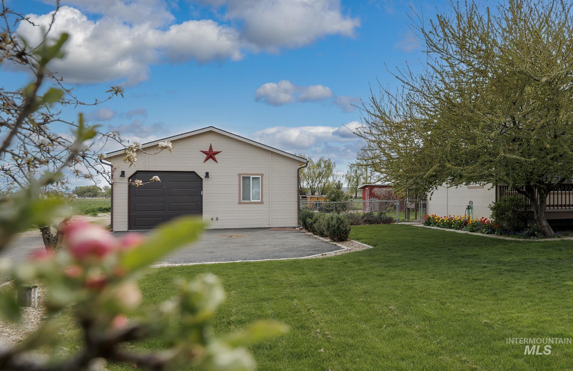 3625 NW 1st Ave, New Plymouth, Idaho 83655, 4 Bedrooms, 3 Bathrooms, Residential For Sale, Price $670,000, 98981108