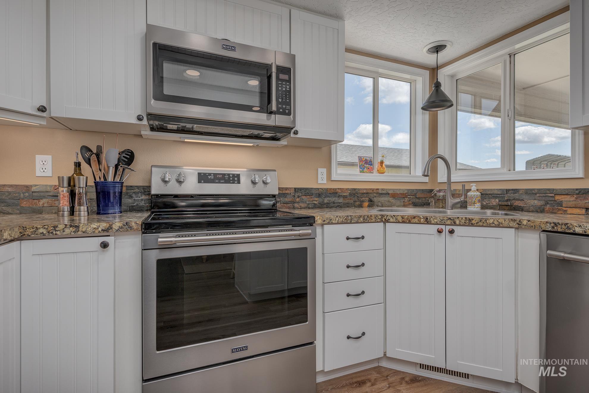 3625 NW 1st Ave, New Plymouth, Idaho 83655, 4 Bedrooms, 3 Bathrooms, Residential For Sale, Price $670,000, 98981108