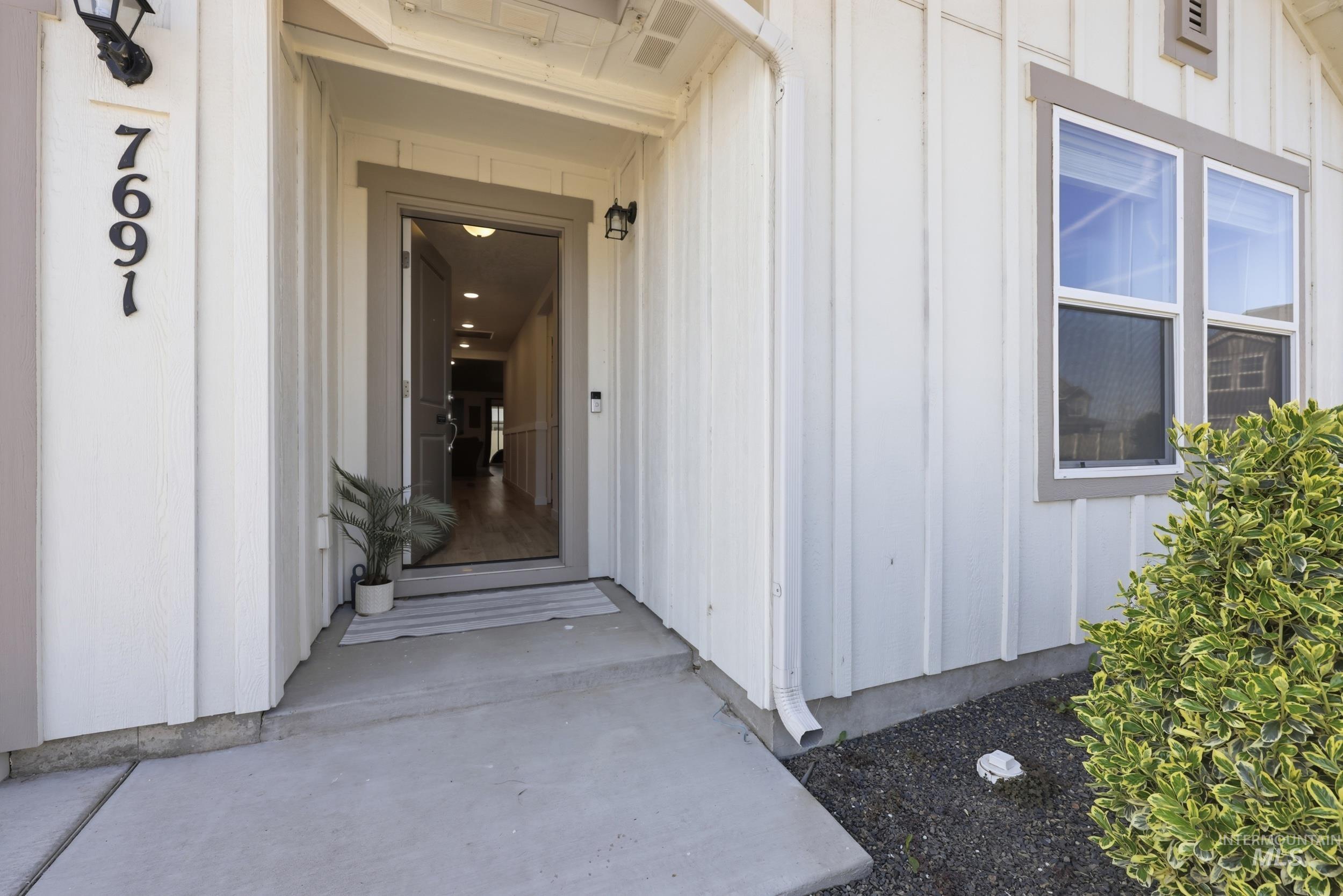 7691 E Savanna River, Nampa, Idaho 83687, 3 Bedrooms, 2 Bathrooms, Residential For Sale, Price $474,999, 98981111