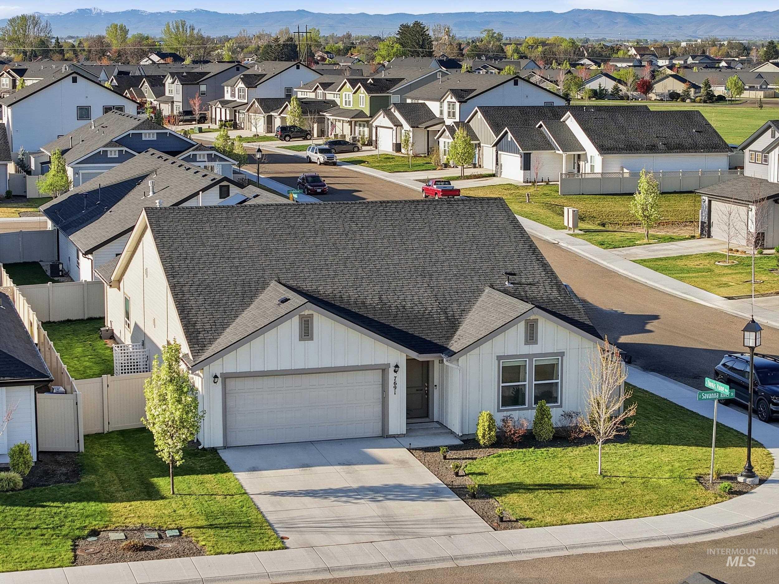 7691 E Savanna River, Nampa, Idaho 83687, 3 Bedrooms, 2 Bathrooms, Residential For Sale, Price $474,999, 98981111