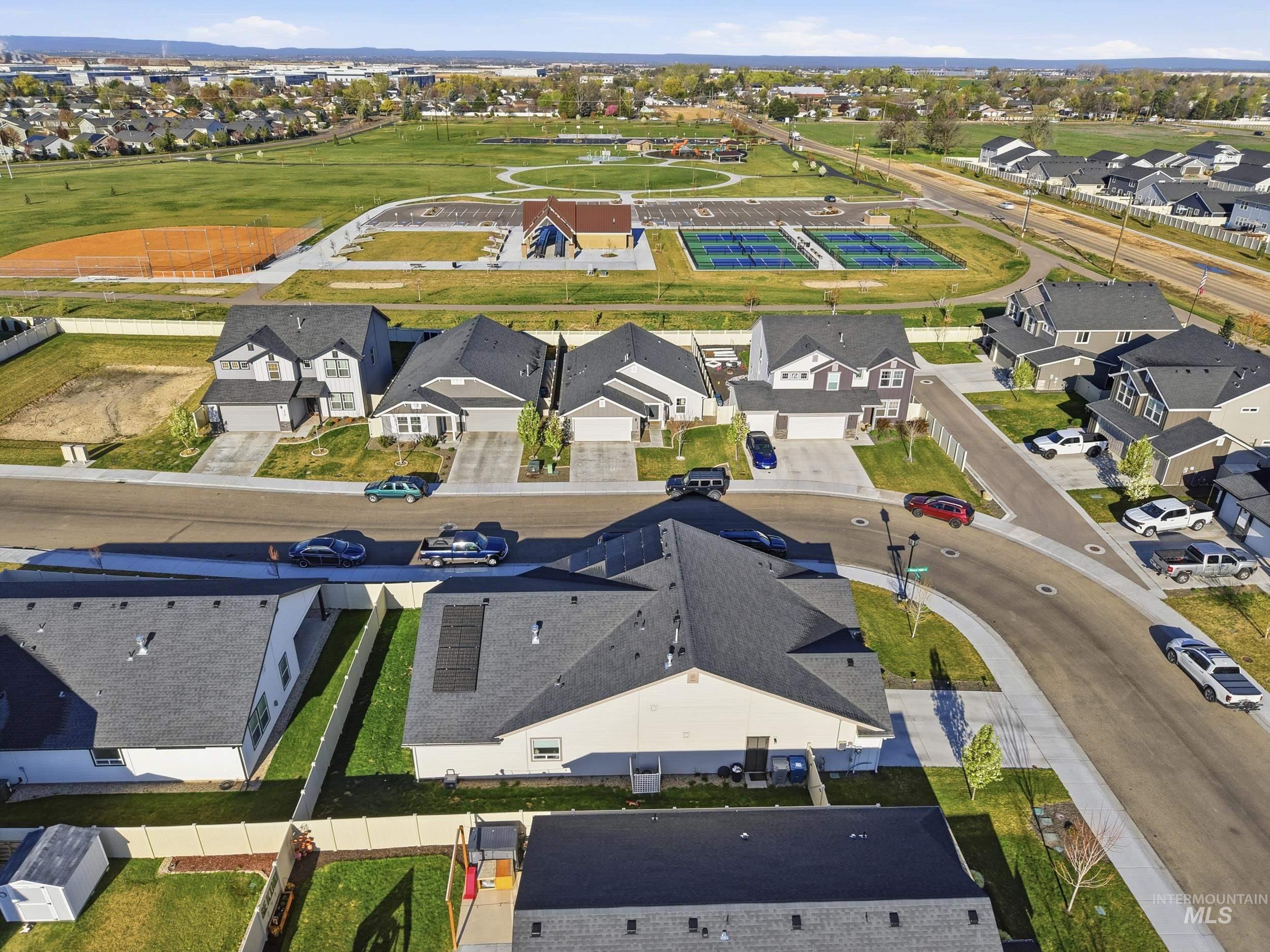 7691 E Savanna River, Nampa, Idaho 83687, 3 Bedrooms, 2 Bathrooms, Residential For Sale, Price $474,999, 98981111