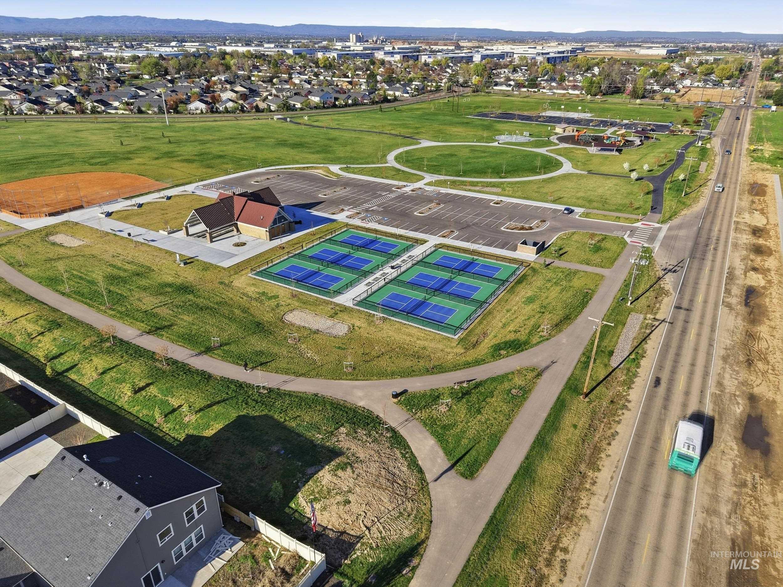 7691 E Savanna River, Nampa, Idaho 83687, 3 Bedrooms, 2 Bathrooms, Residential For Sale, Price $474,999, 98981111